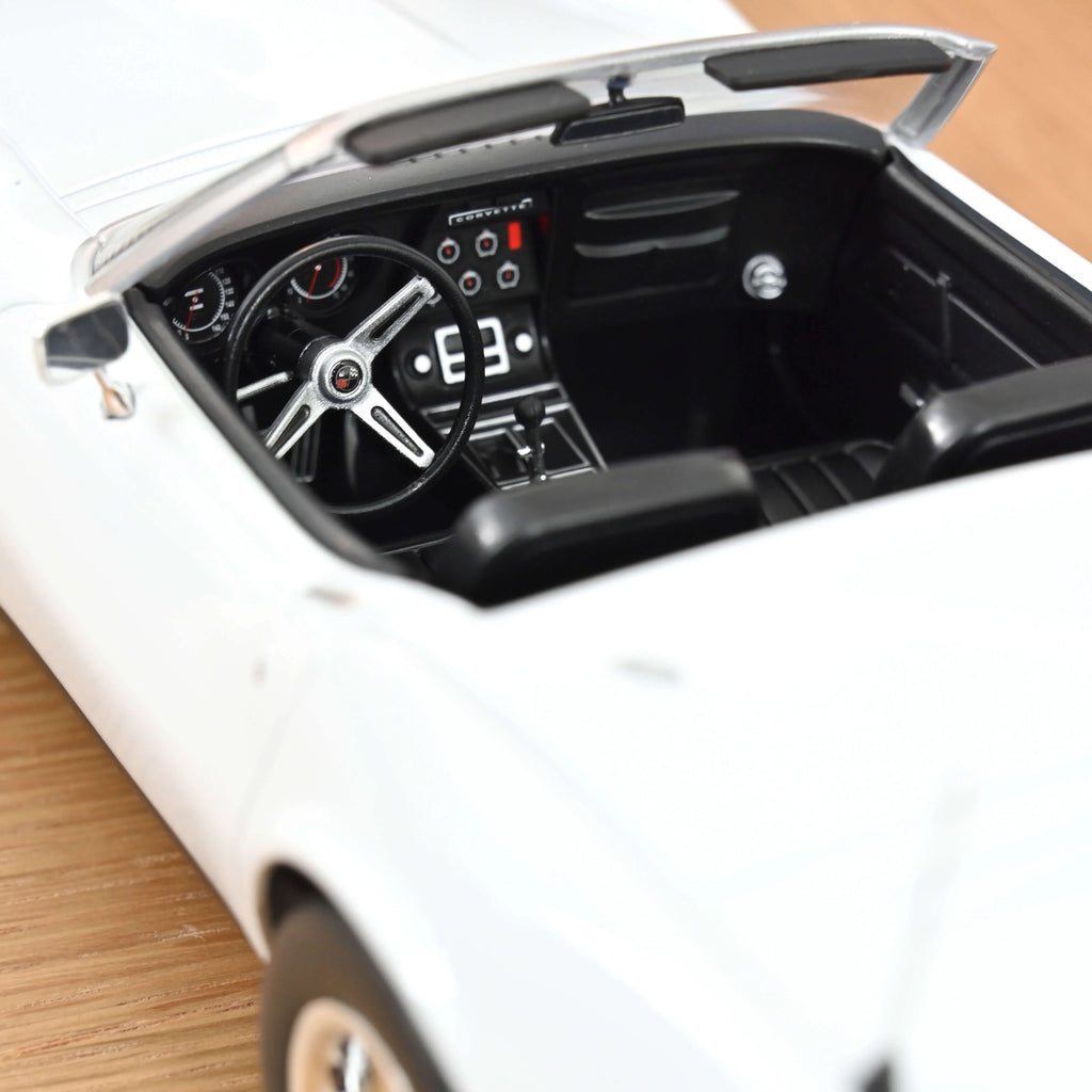 Chevrolet Corvette Convertible 1969 Can Am White 1/18