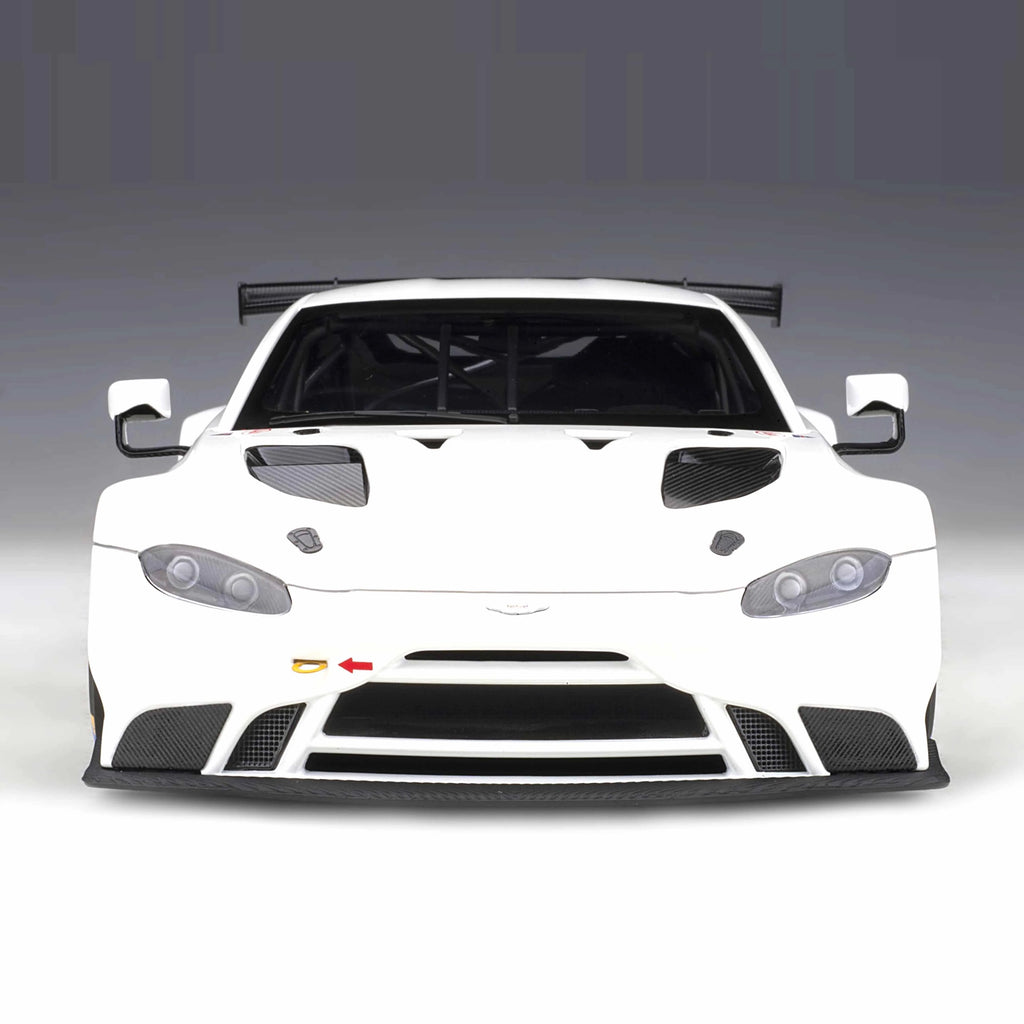 Aston Martin Vantage GTE Plain Body Version White 1:18