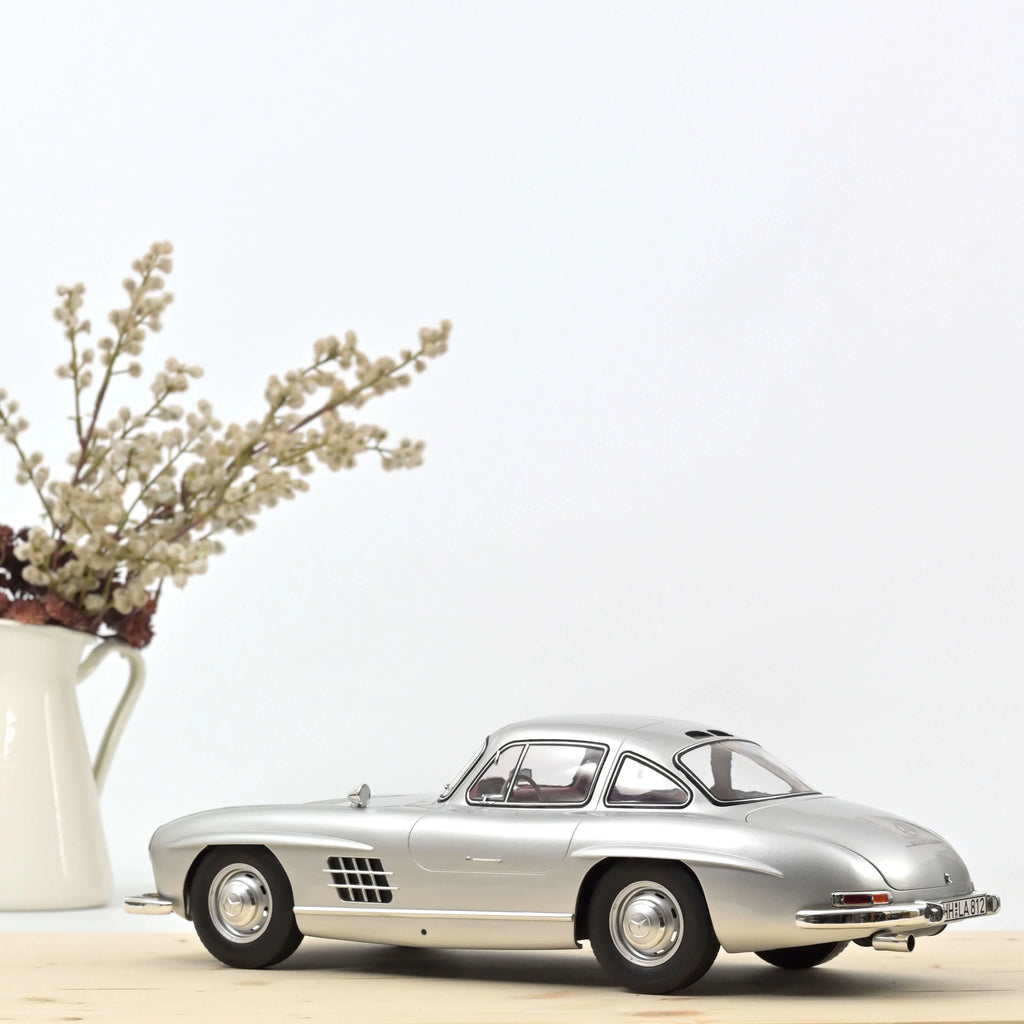 Mercedes-Benz 300 SL 1954 Silver 1:12