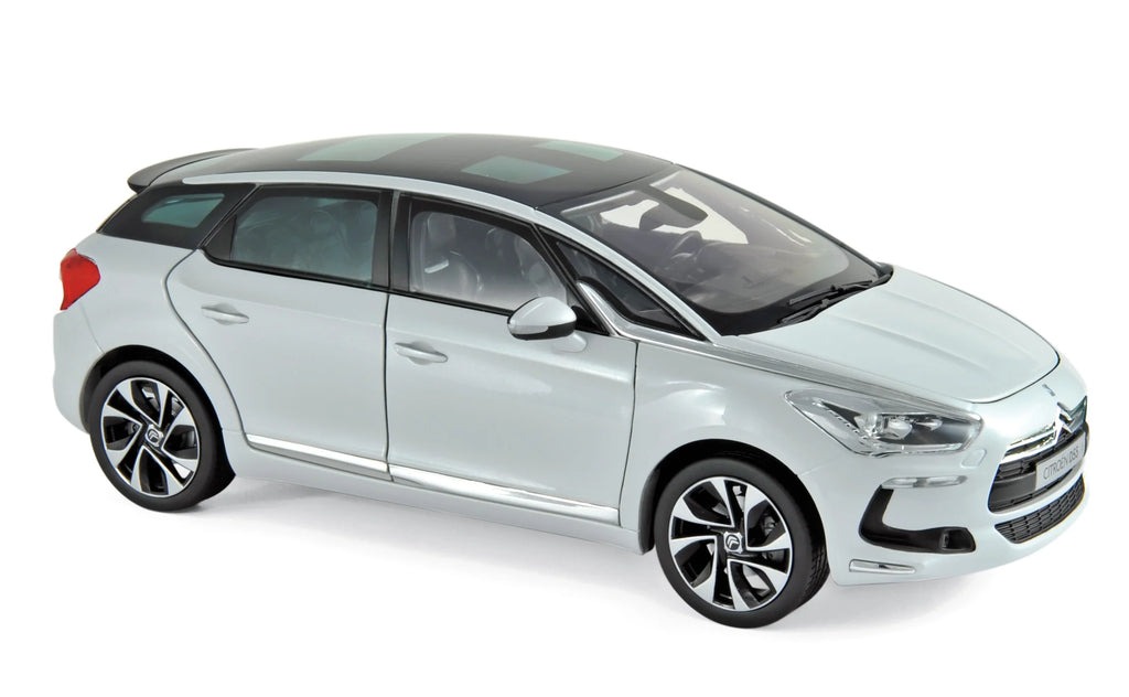 Citroën DS5 2011 Perlweiß 1:18