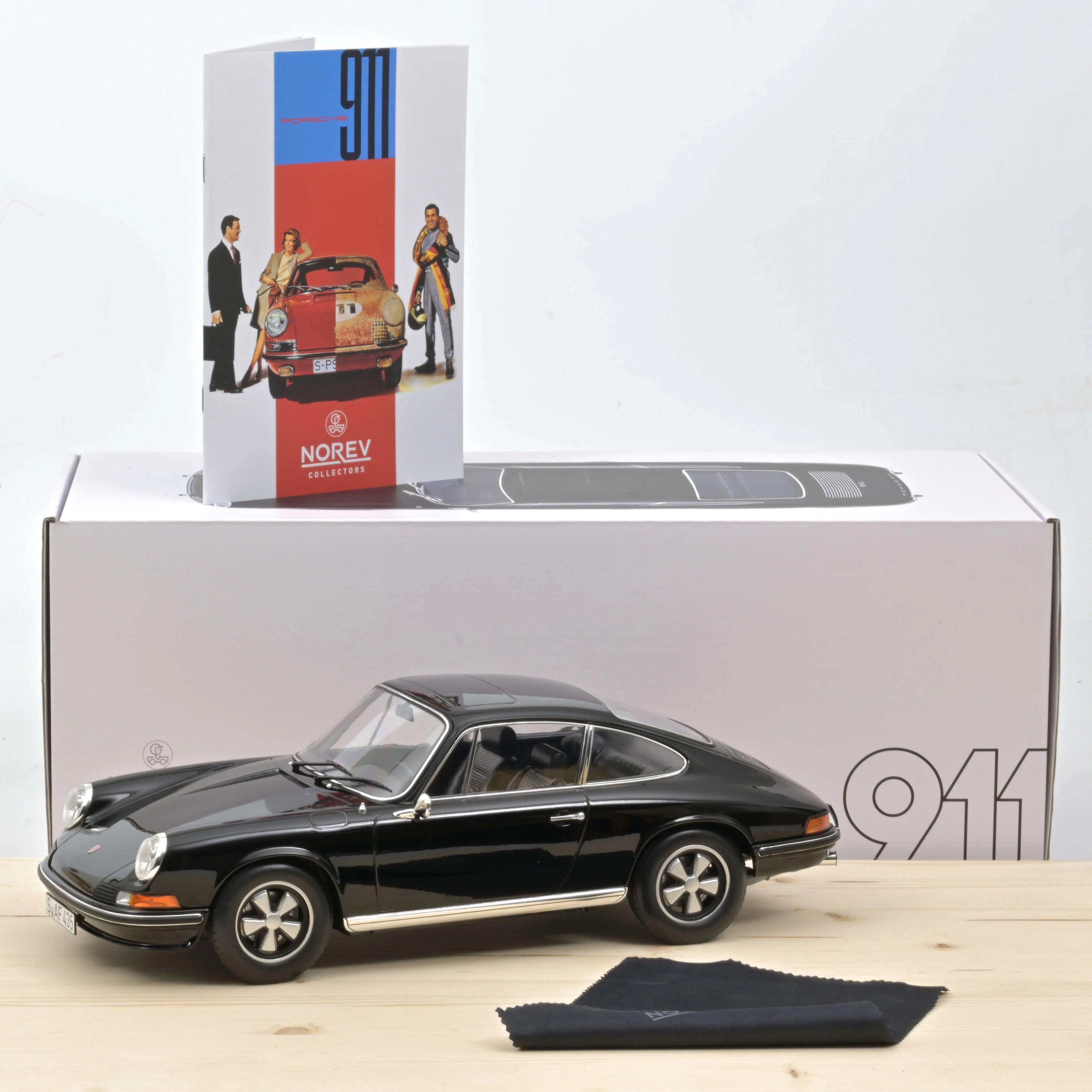 Porsche 911 S 1972 Black 1:12