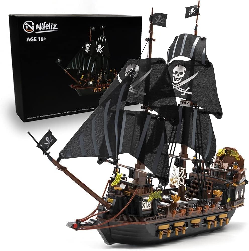 Nifeliz Black Hawk Pirates Ship (1352PCS, NF10288)