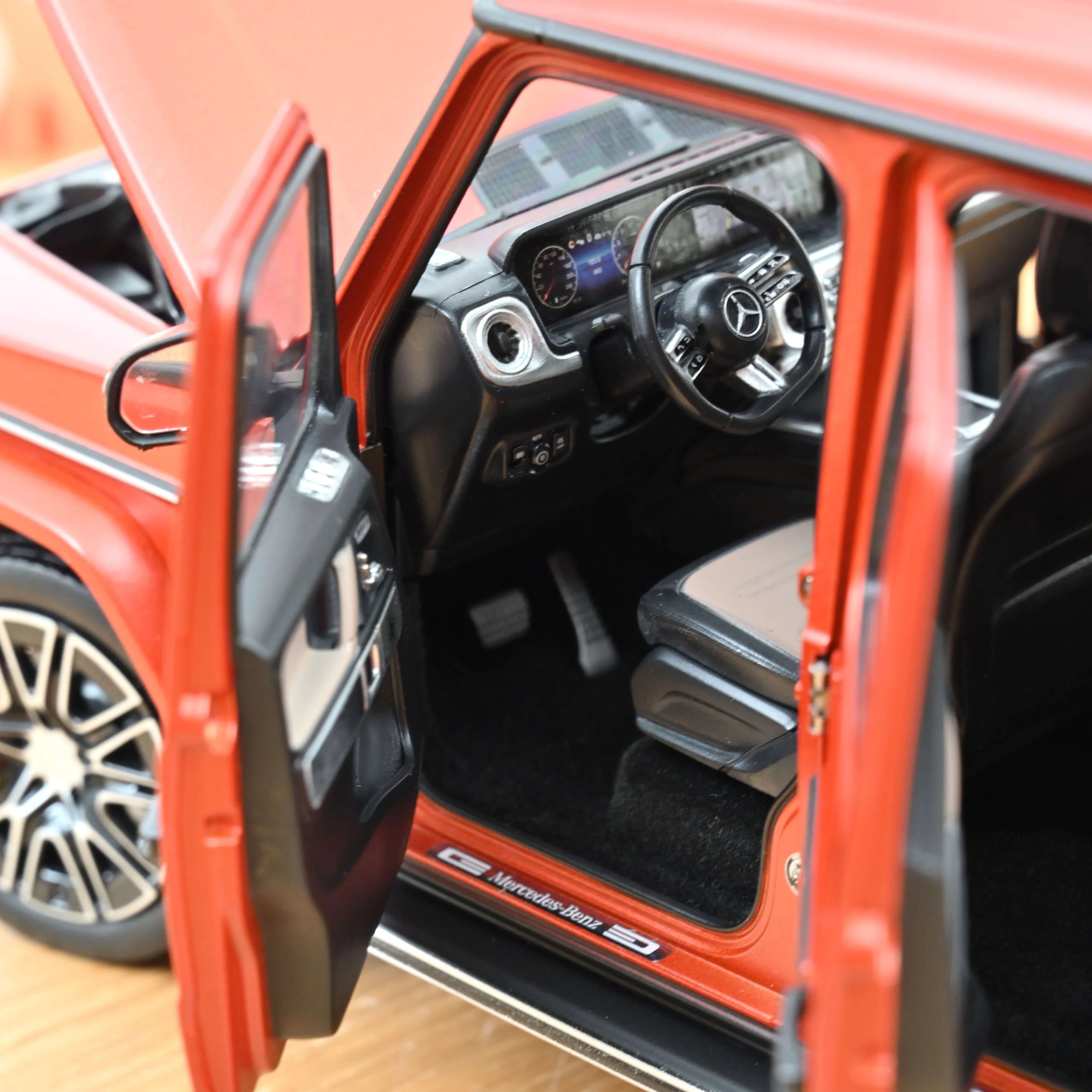 Mercedes-Benz G-Class 2024 Copper Orange matt 1:18
