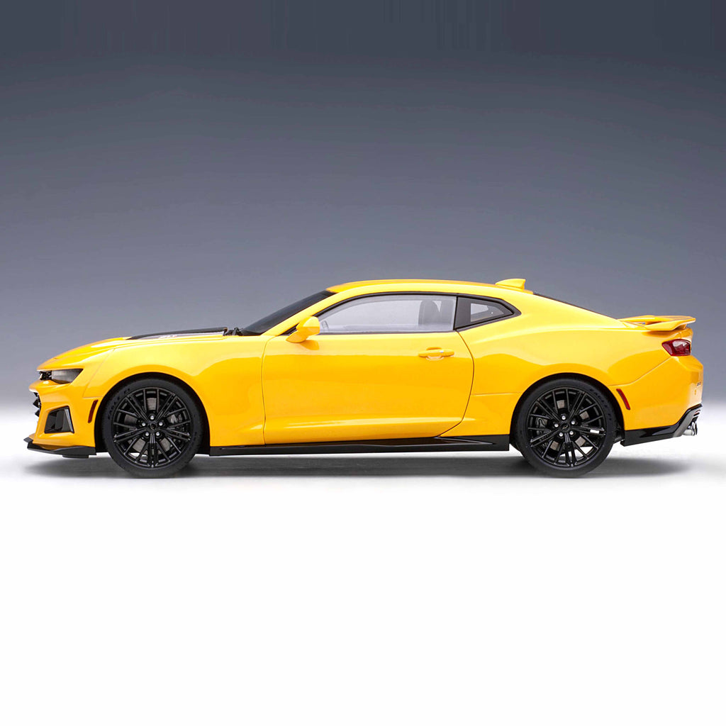 Chevrolet Camaro ZL1 2017 Bright Yellow 1:18