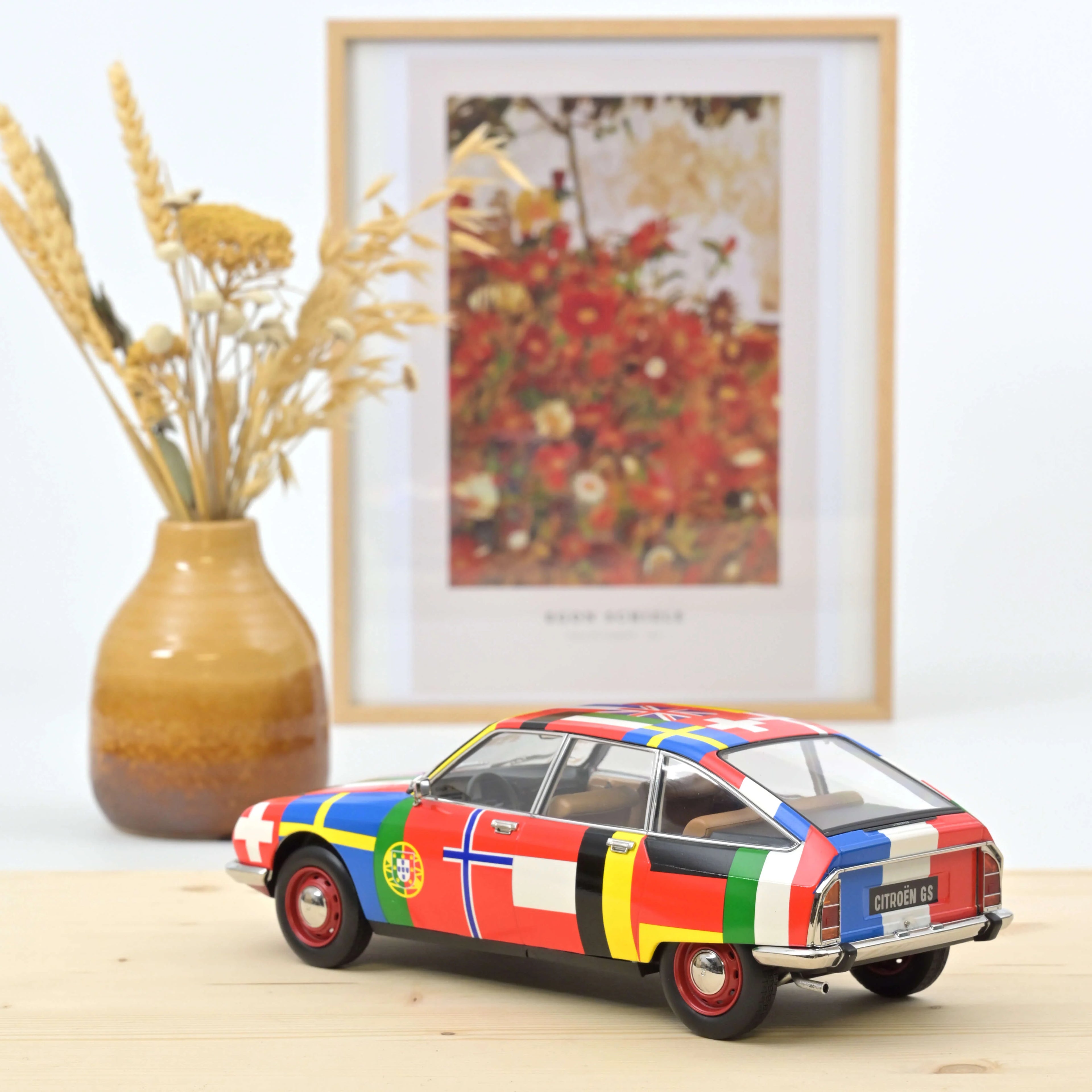 Citroën GS 1971 Drapeaux - 1ère version 1:18 - 200 pcs