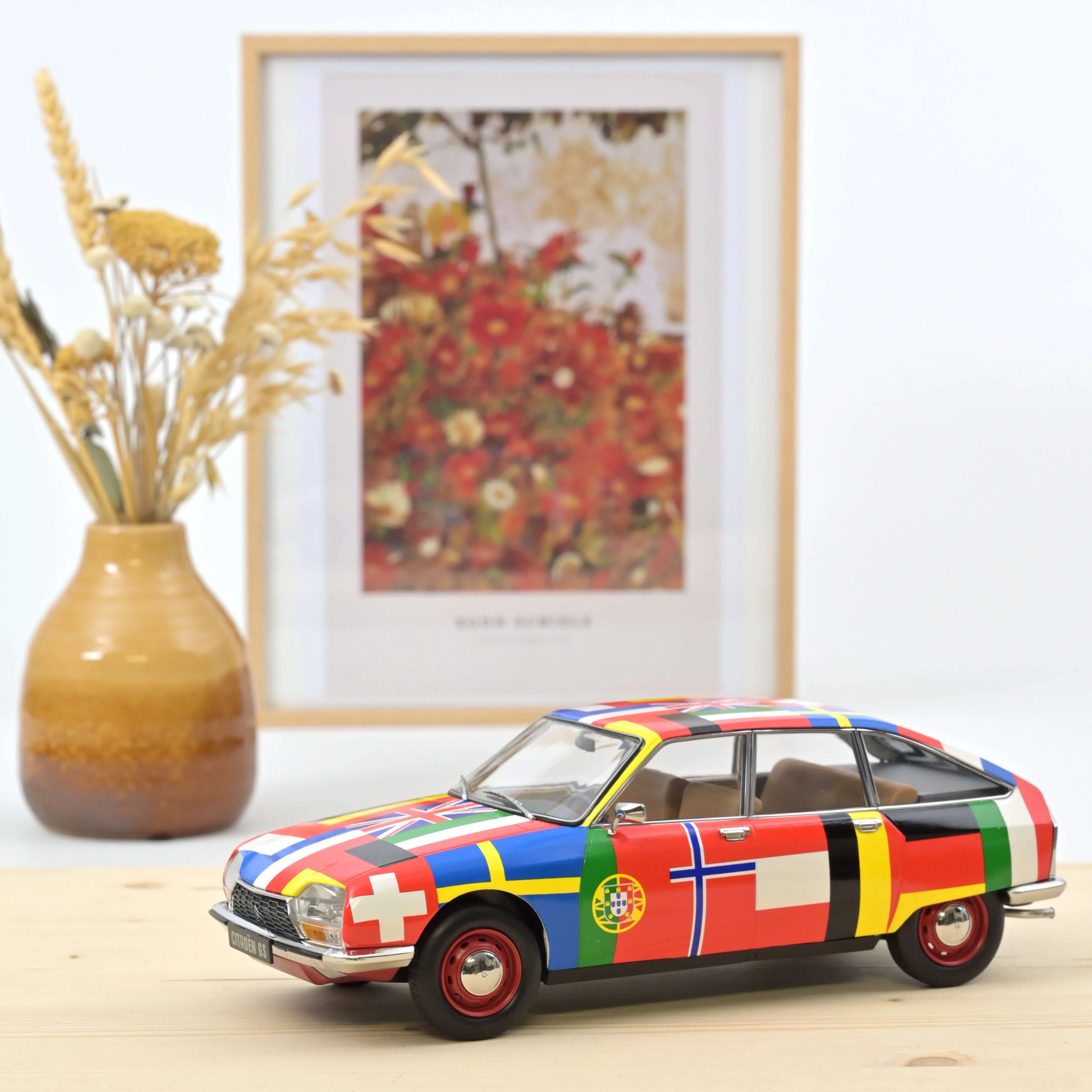 Citroën GS 1971 Drapeaux - 1ère version 1:18 - 200 pcs