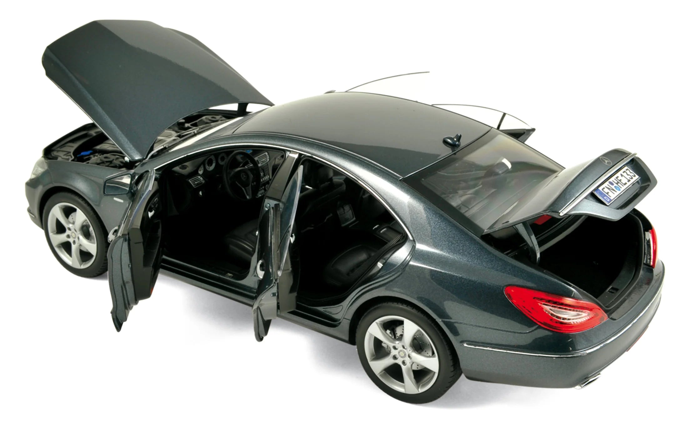 Mercedes-Benz CLS-Klasse 2010 Grey metallic 1:18