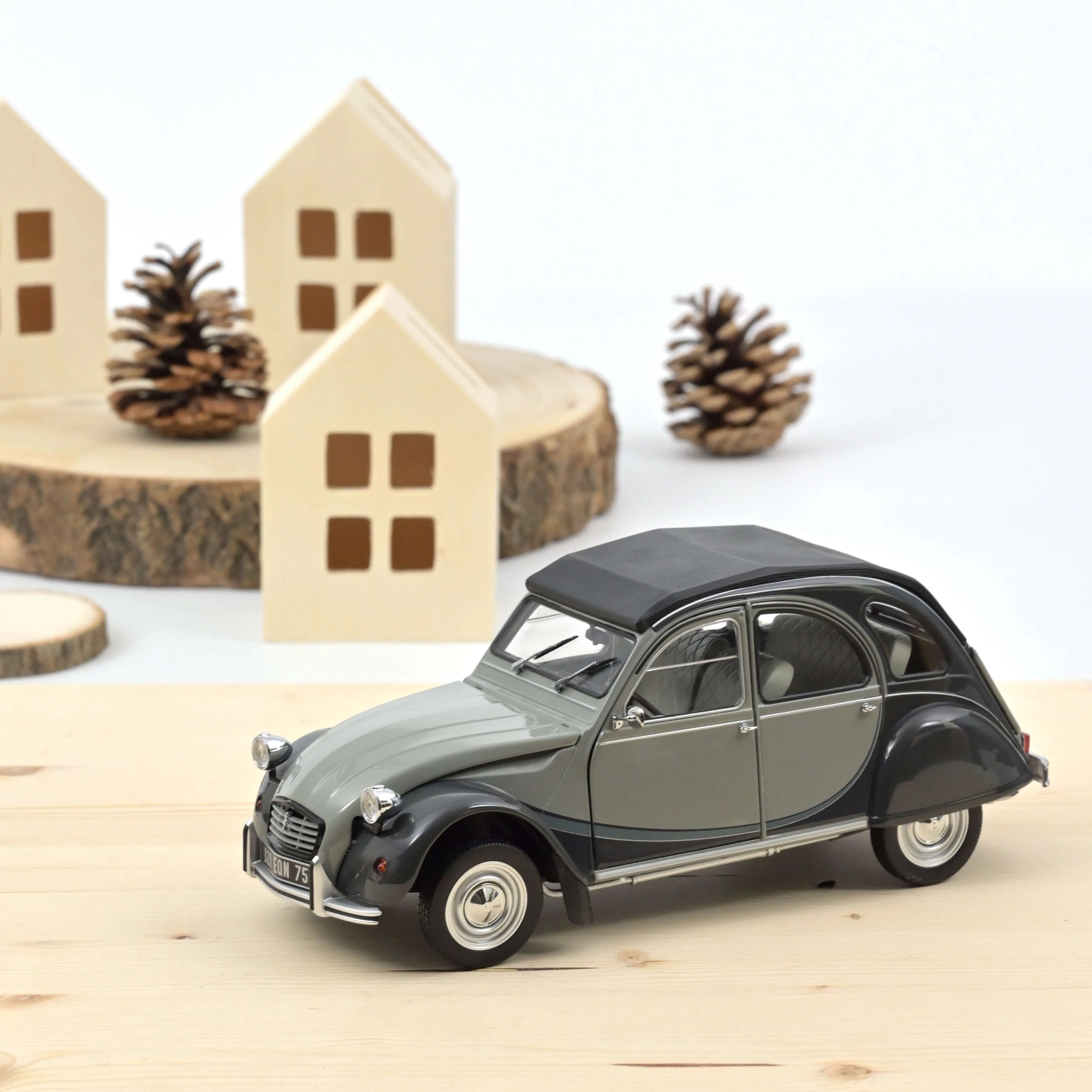 Citroën 2CV Charleston 1983 Cormoran Grey and Nocturne Grey 1:18