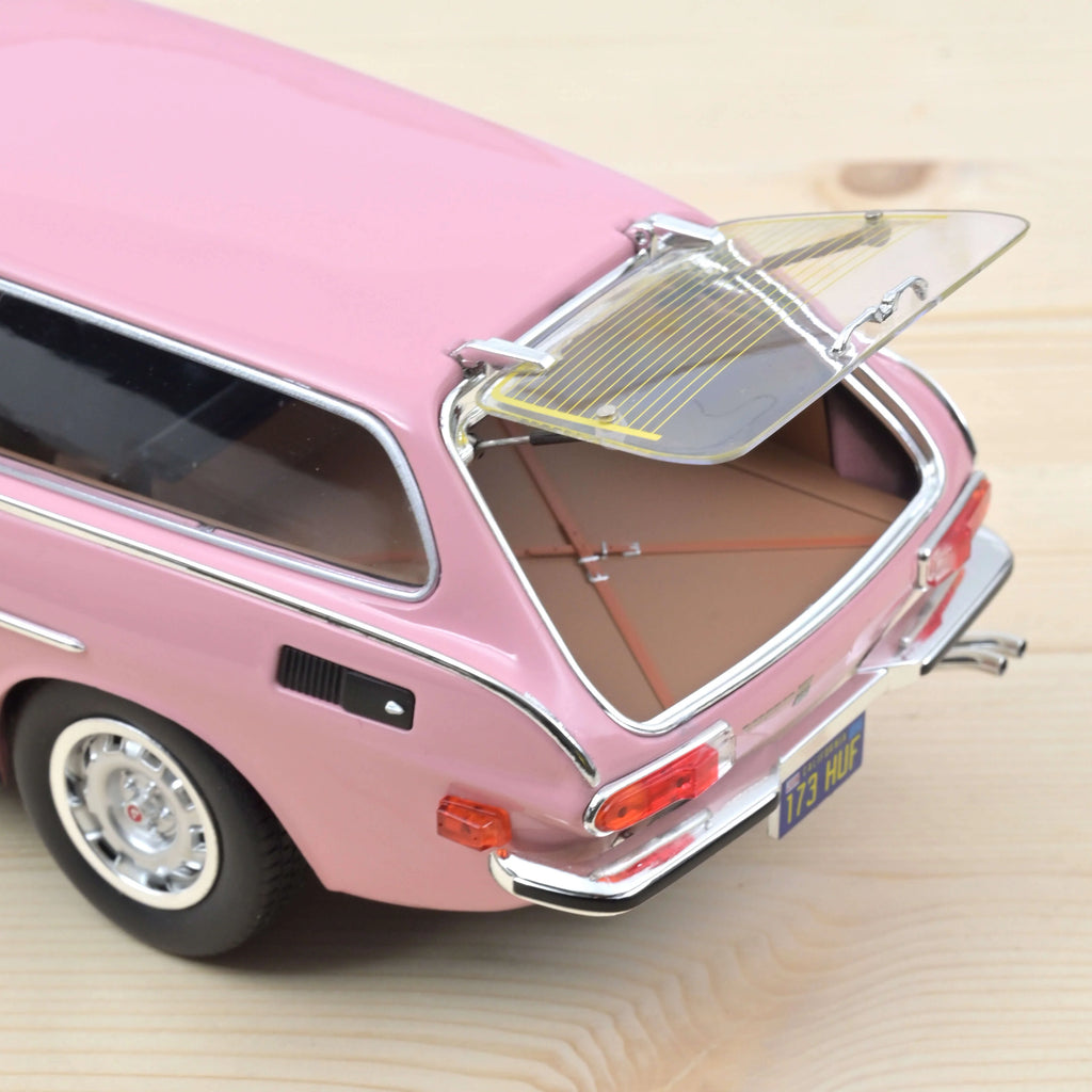 Volvo 1800 ES (US version) 1973 Pink 1:18 - 100pcs