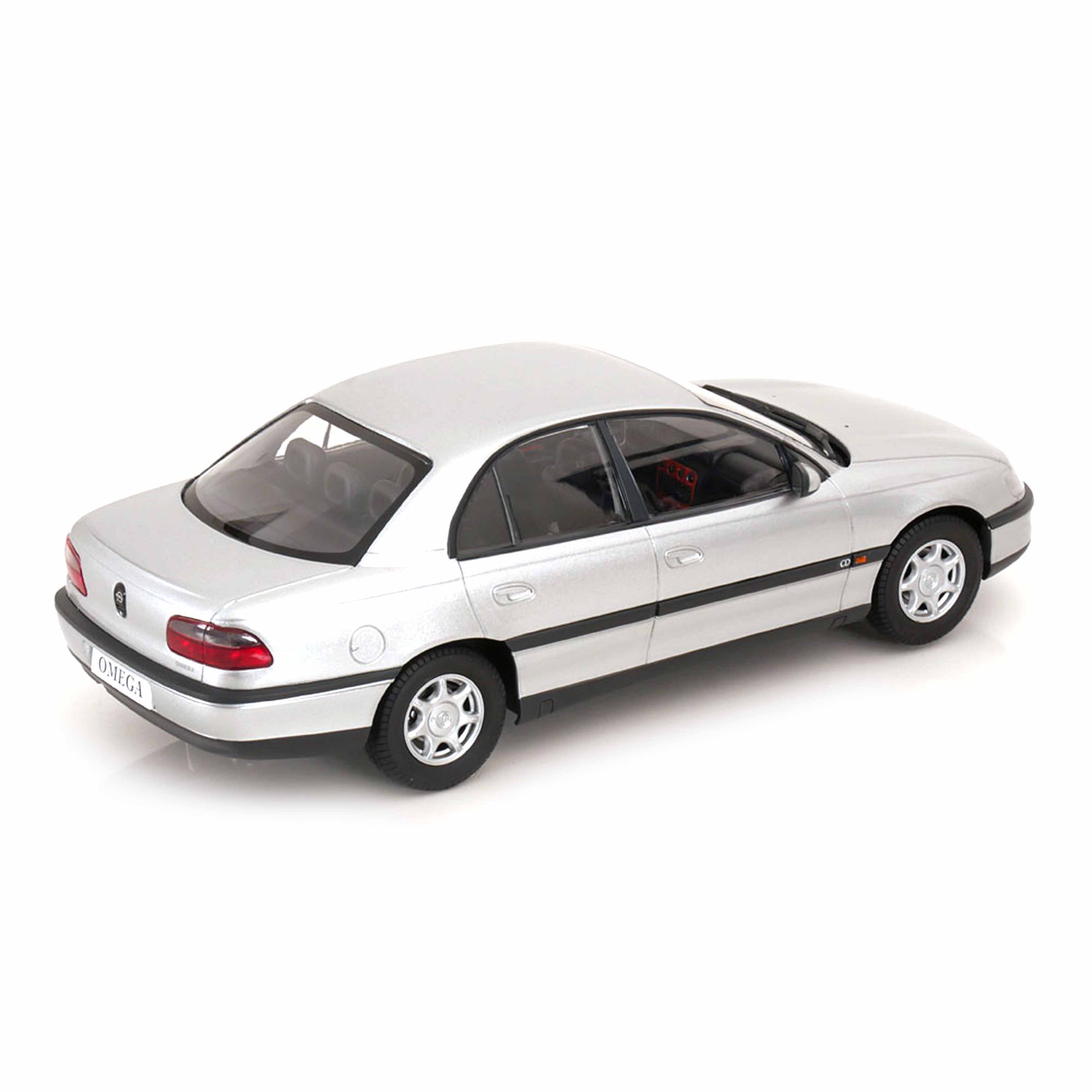Opel Omega B 1996 Silver 1:18