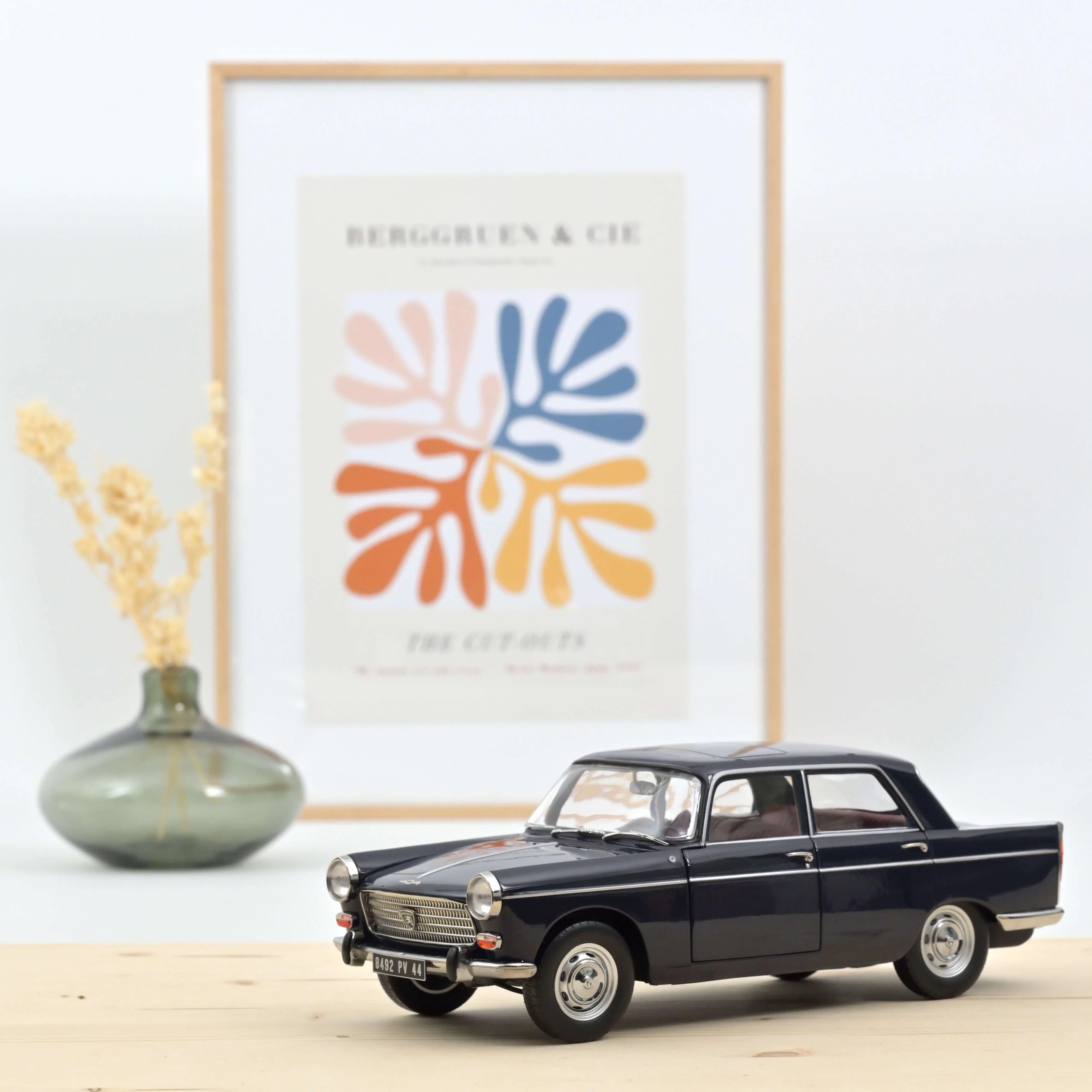 Peugeot 404 1965 Bleu Amiral 1:18