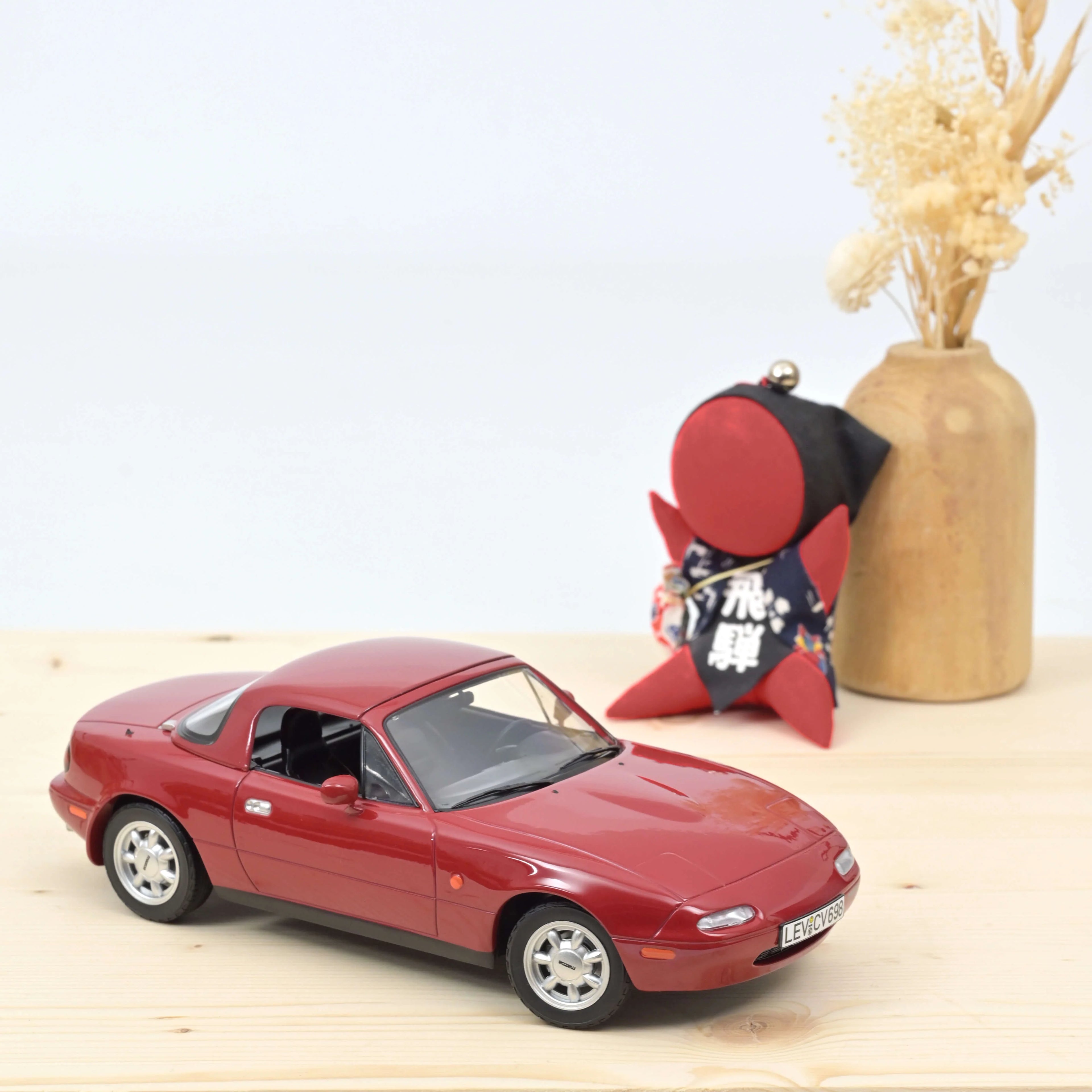 Mazda MX-5 1989 Rouge 1:18