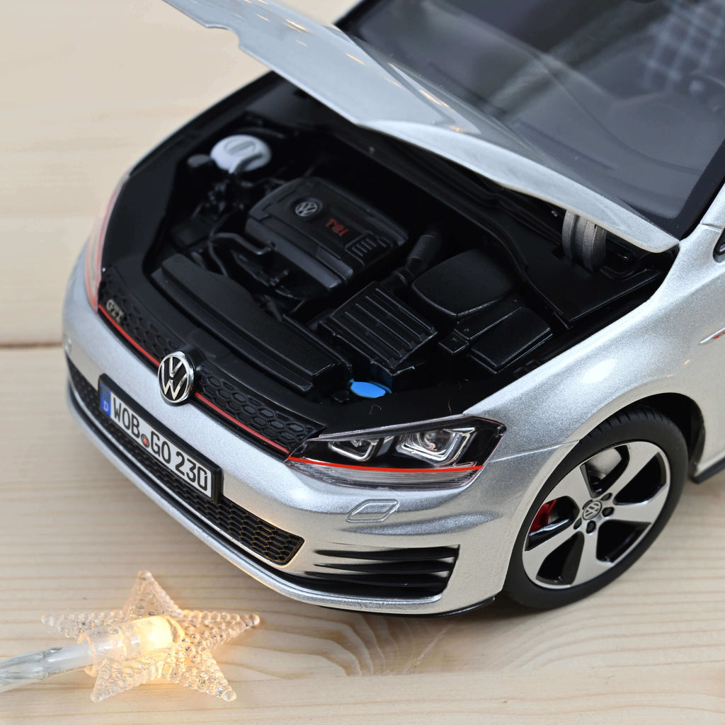 VW Golf GTI 2013 Reflex Silver 1:18