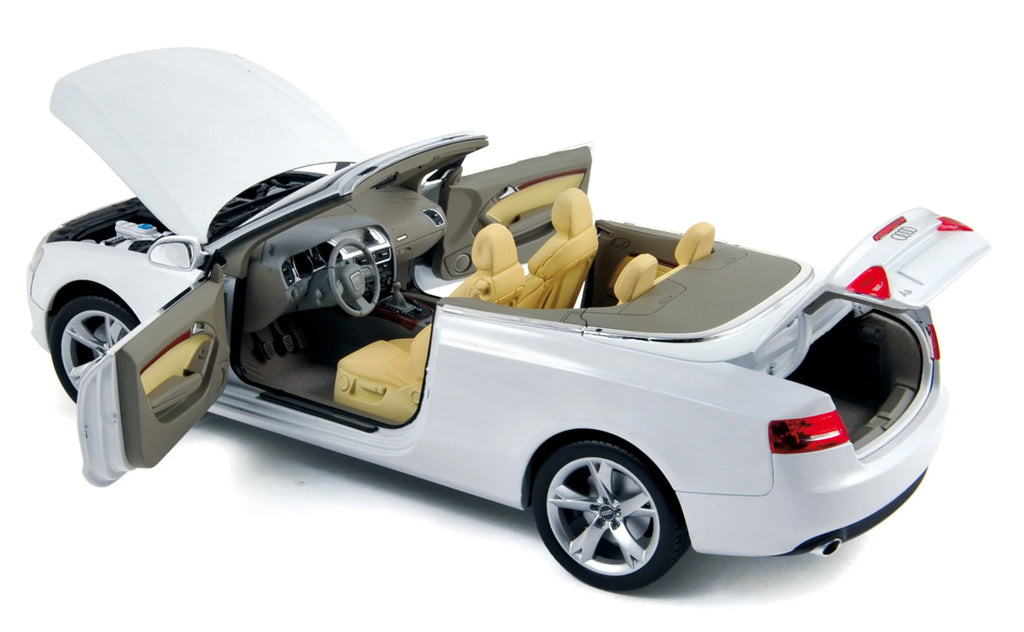 Audi A5 Cabriolet 2009 White 1:18