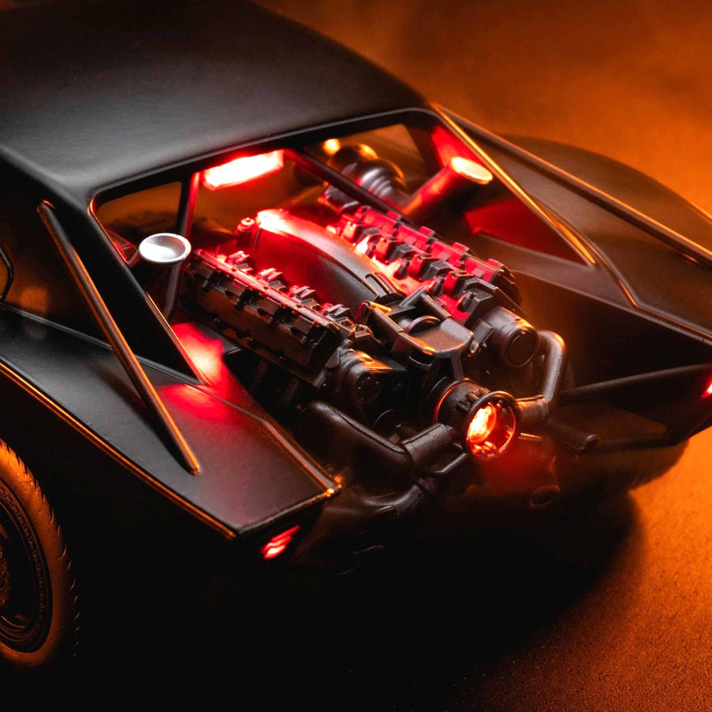 Batmobile The Batman Black DC Comics 2022 1:18