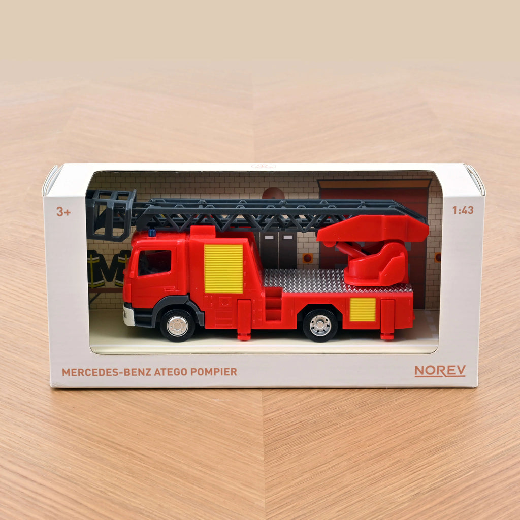 Camion de pompiers Mercedes-Benz Atego Plastigam 1:43