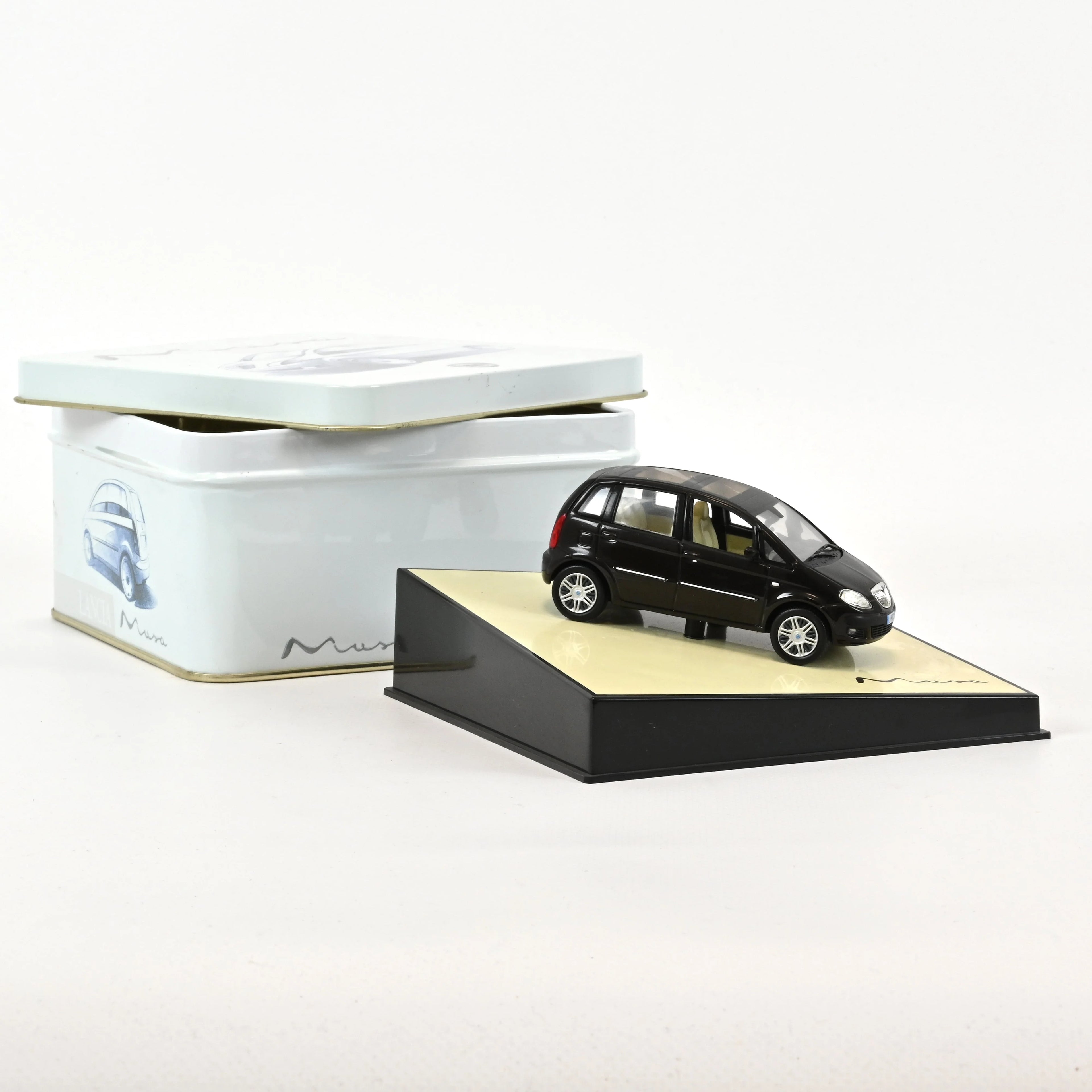 Lancia Musa 1:43