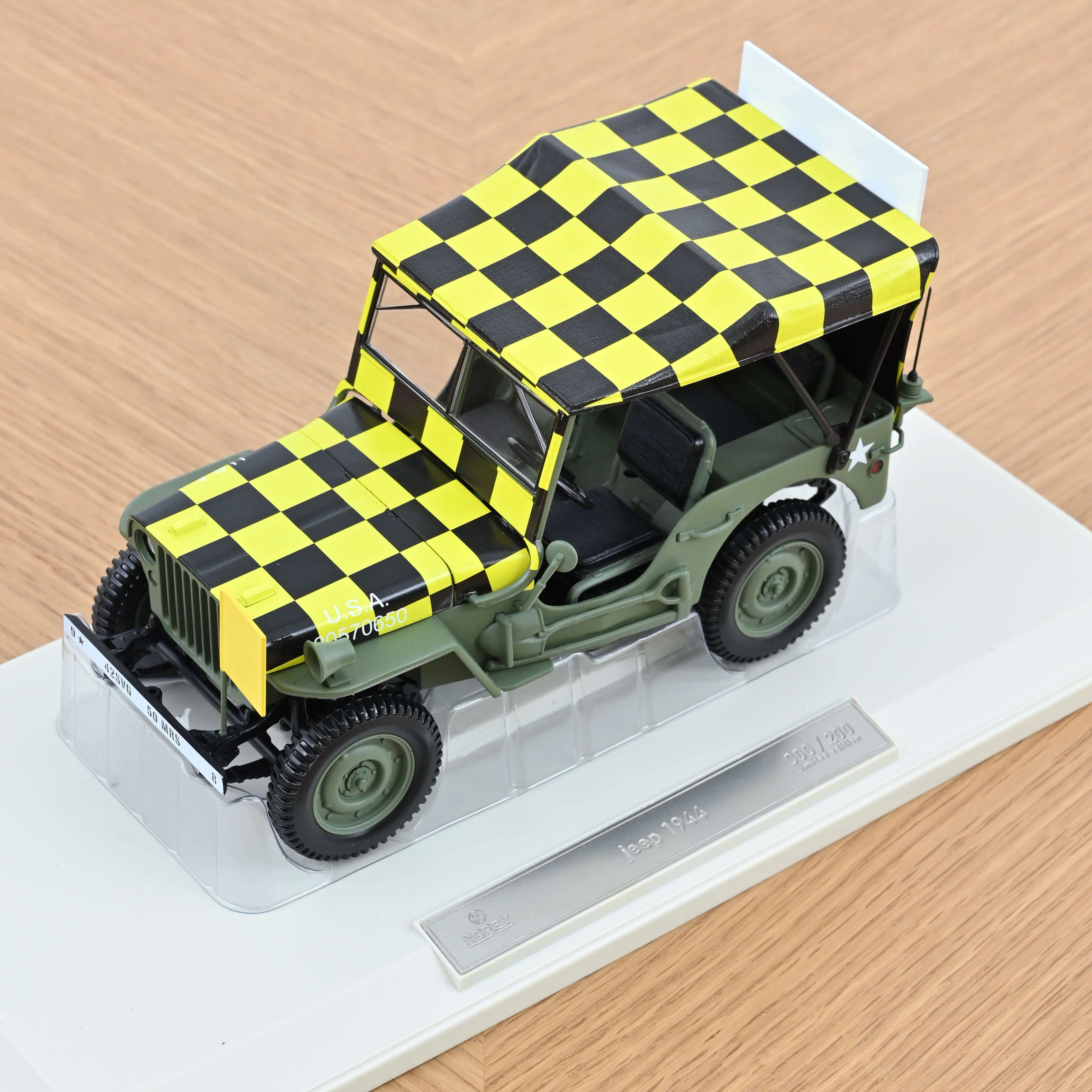 Jeep Army 1944 Follow Me 1:18 - 200pcs
