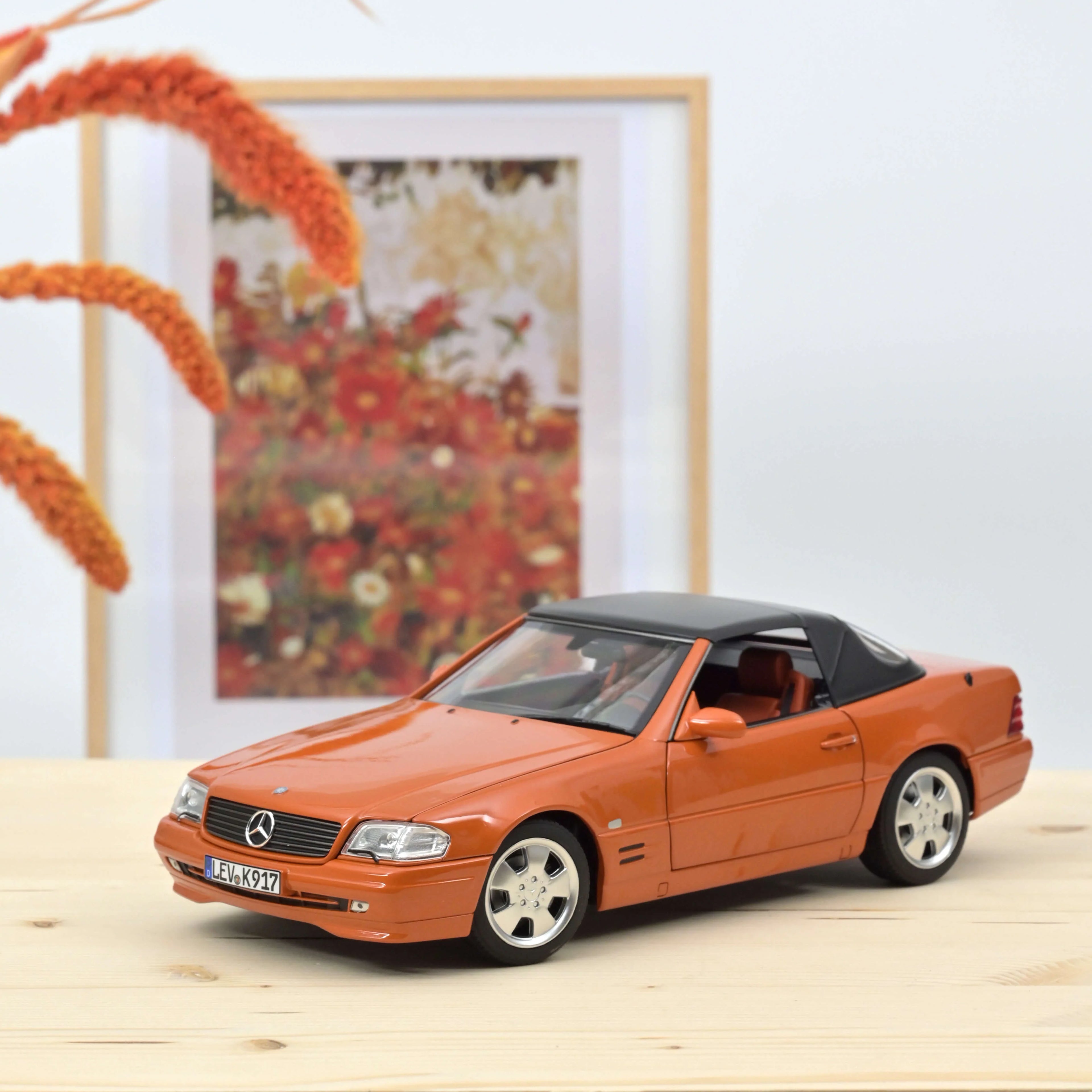 Mercedes-Benz SL 500 1999 Orange met 1:18 - 200pcs