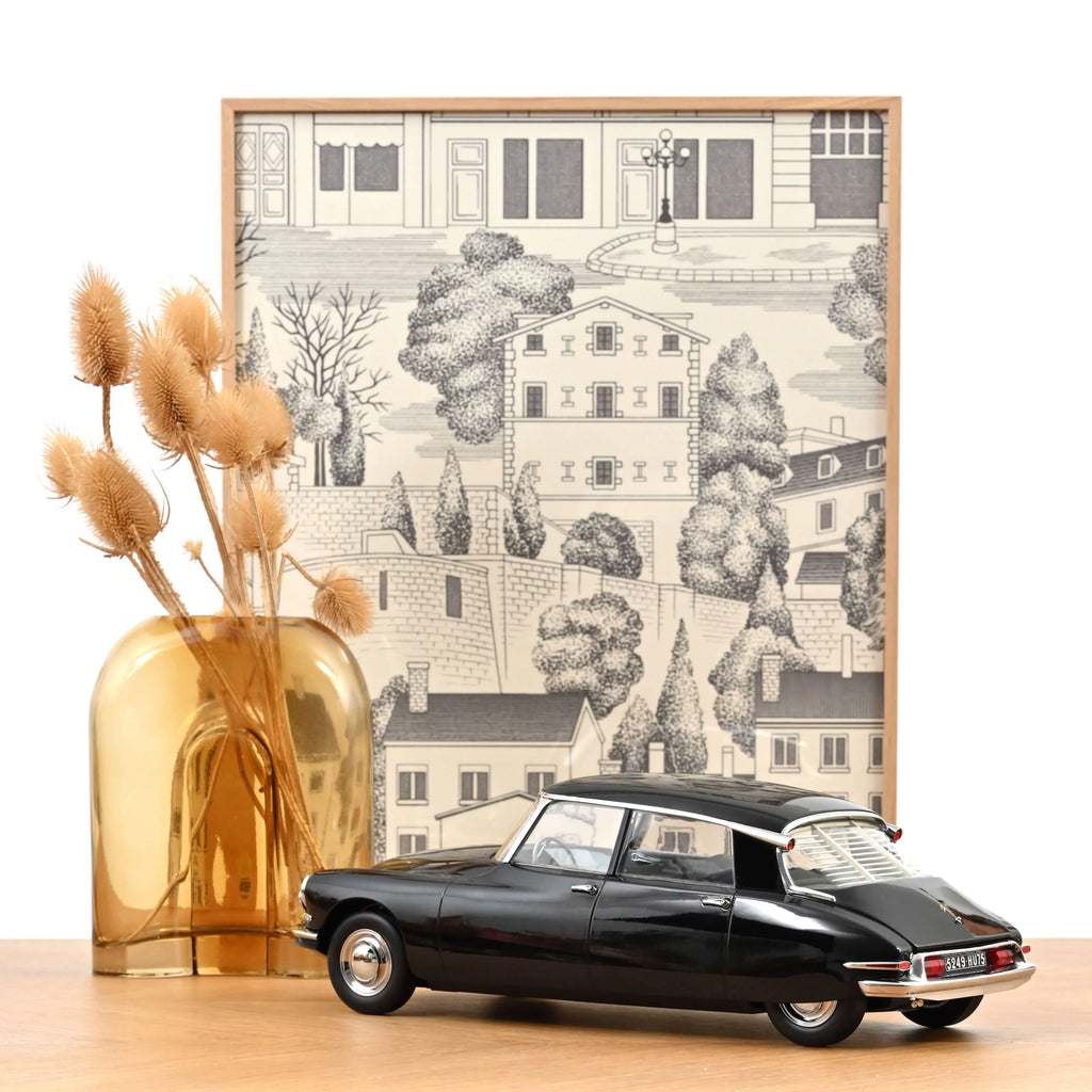 Citroën DS 19 1962 Schwarz De Gaulle 1:12 - 250 Stk.