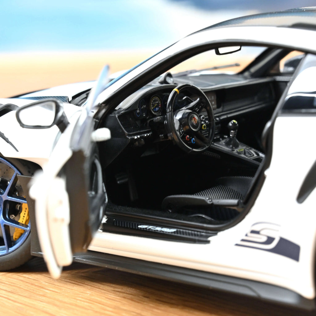 Porsche 911 GT3 RS w/Weissach Pack 2022 White/Indigoblue 1:18
