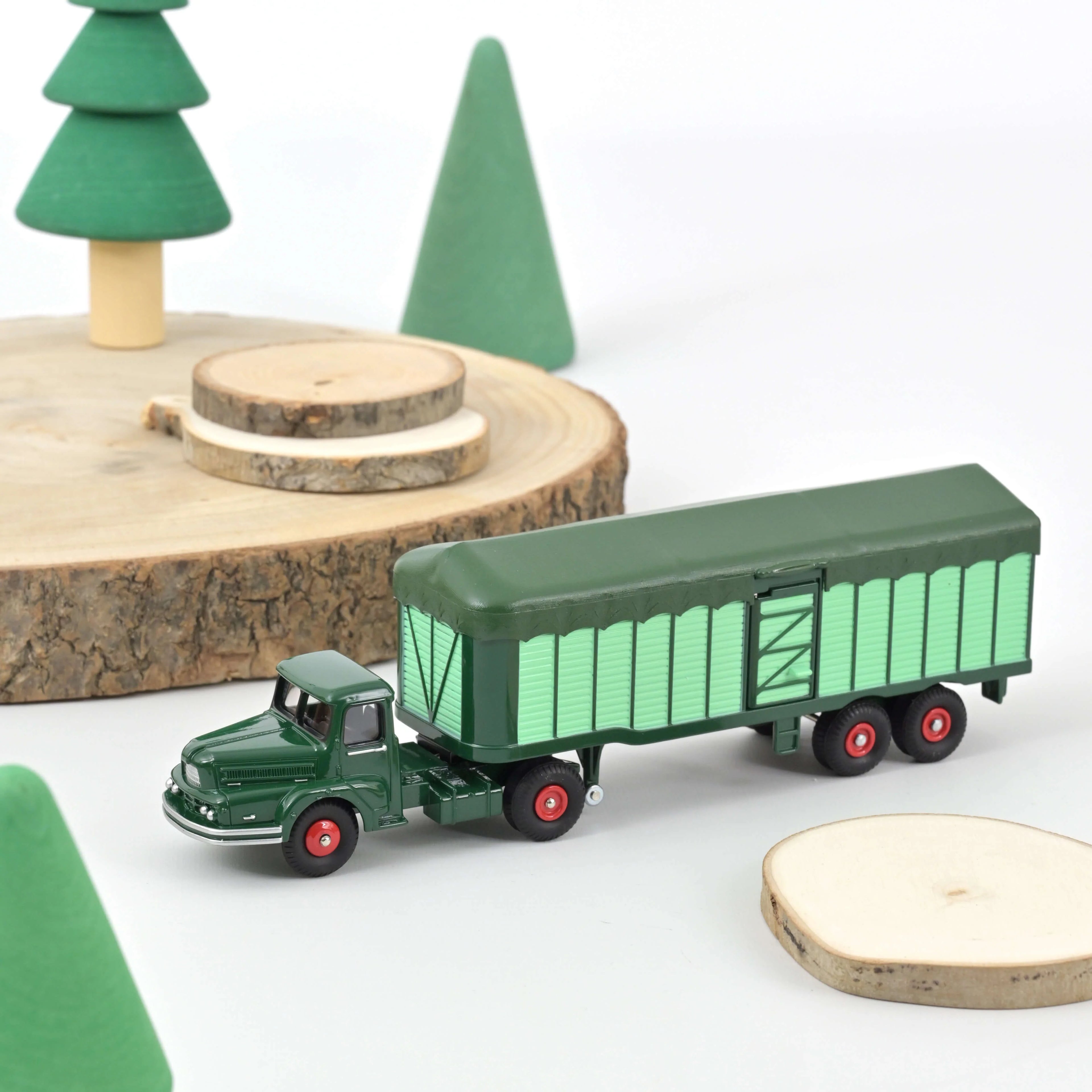 Unic Tracteur with Remorque 1:55