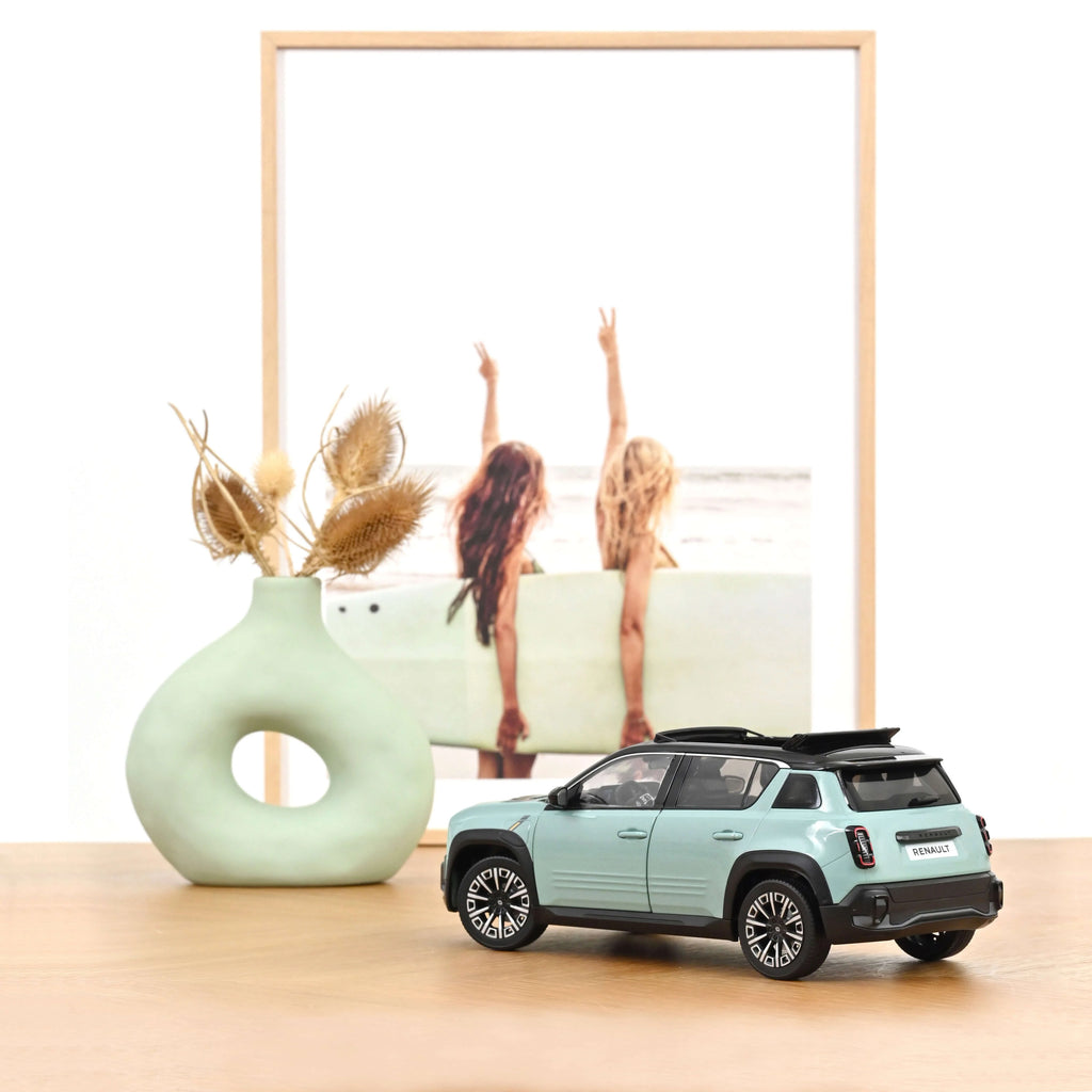 Renault 4 E-Tech Electric 2025 Hauts de France Green 1:18