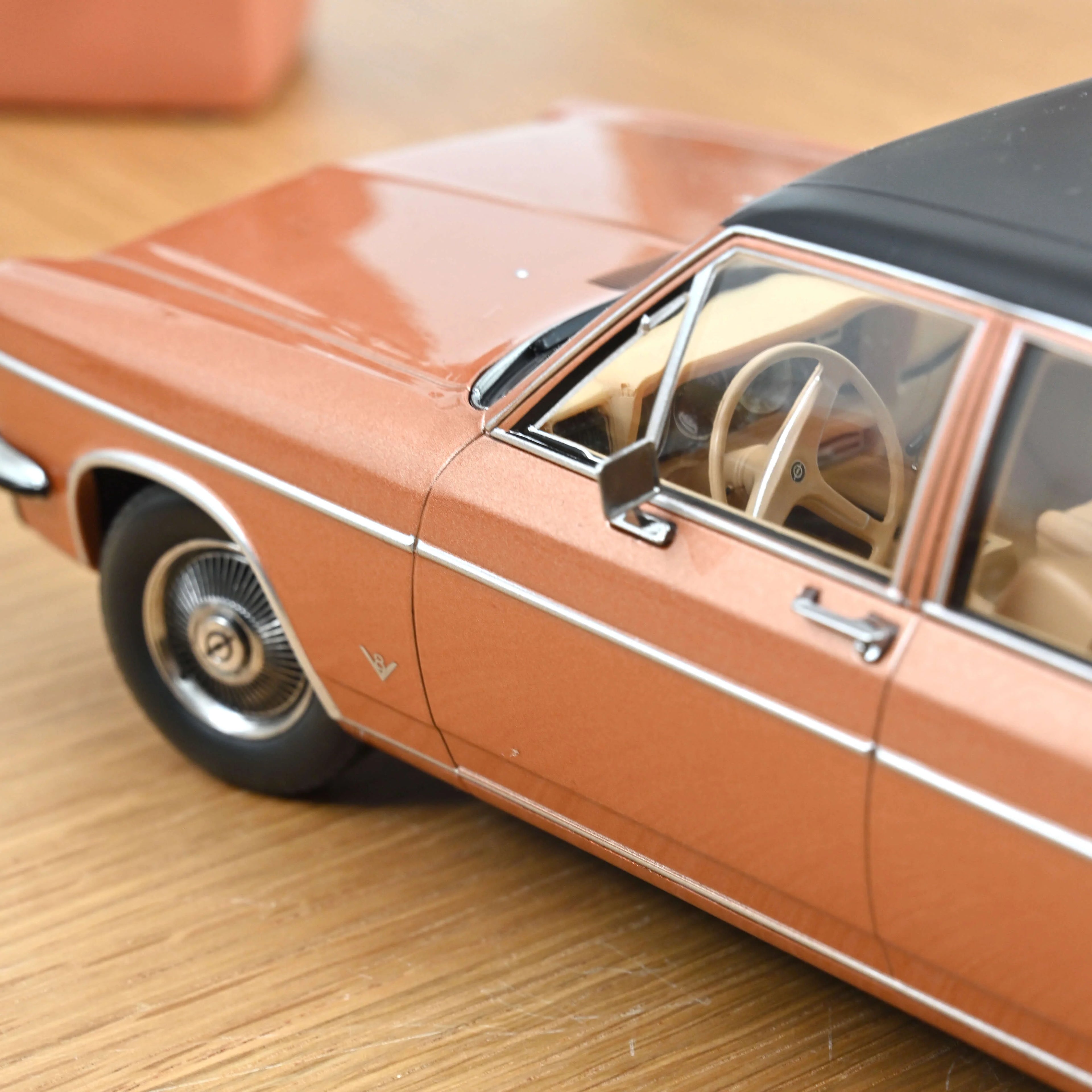 Opel Diplomat V8 1969 Rouge Cuivré 1:18