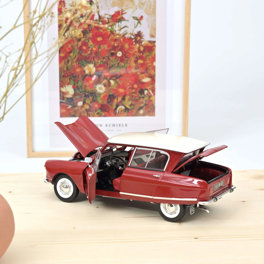 Citroën Ami 6 Club 1968 Corsaire Red 1:18