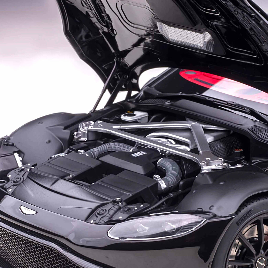 Aston Martin Vantage 2019 Tiefschwarz 1:18