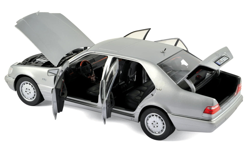 Mercedes-Benz S600 1997 Pearl Light Grey 1:18