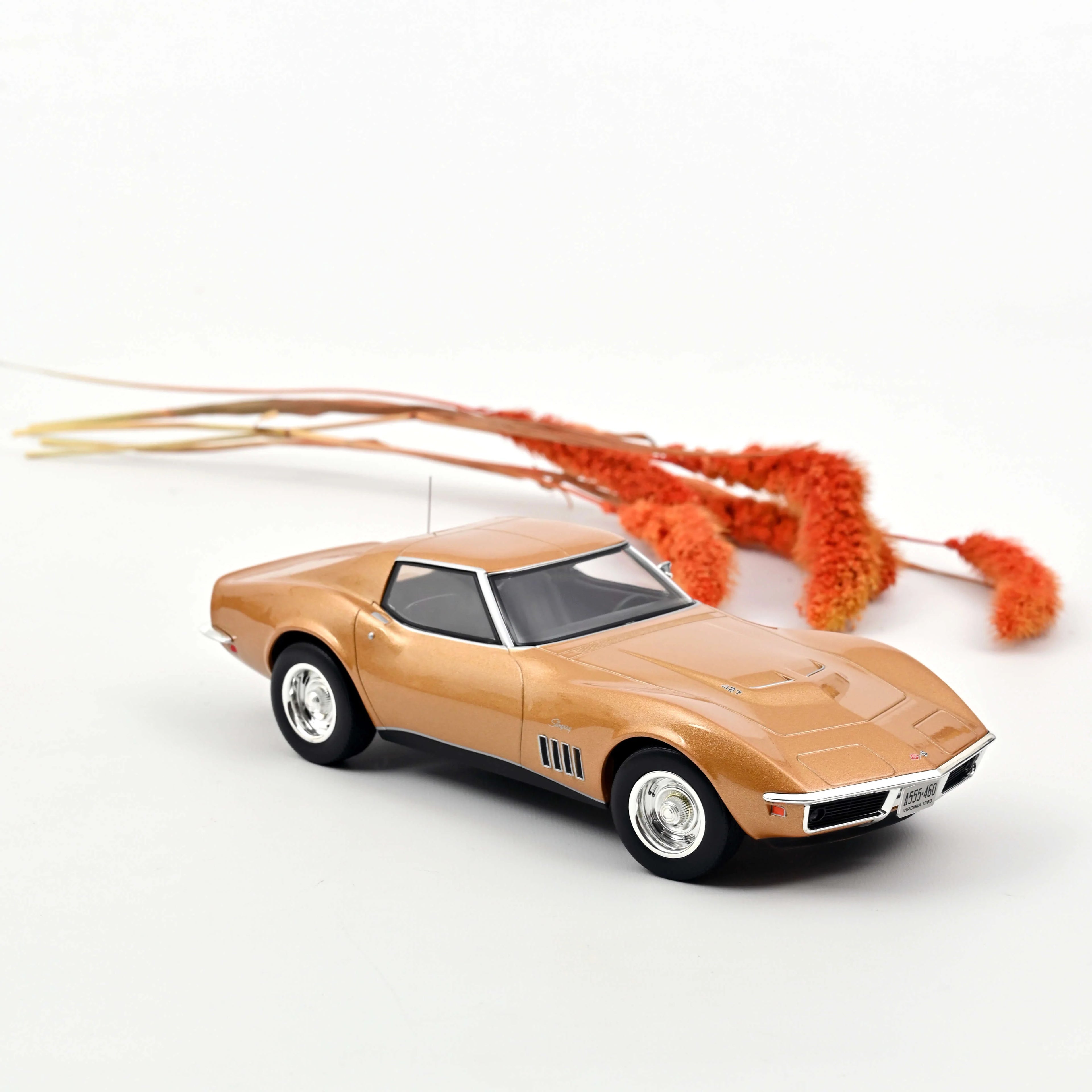 Chevrolet Corvette Coupé 1969 or métallique 1:18