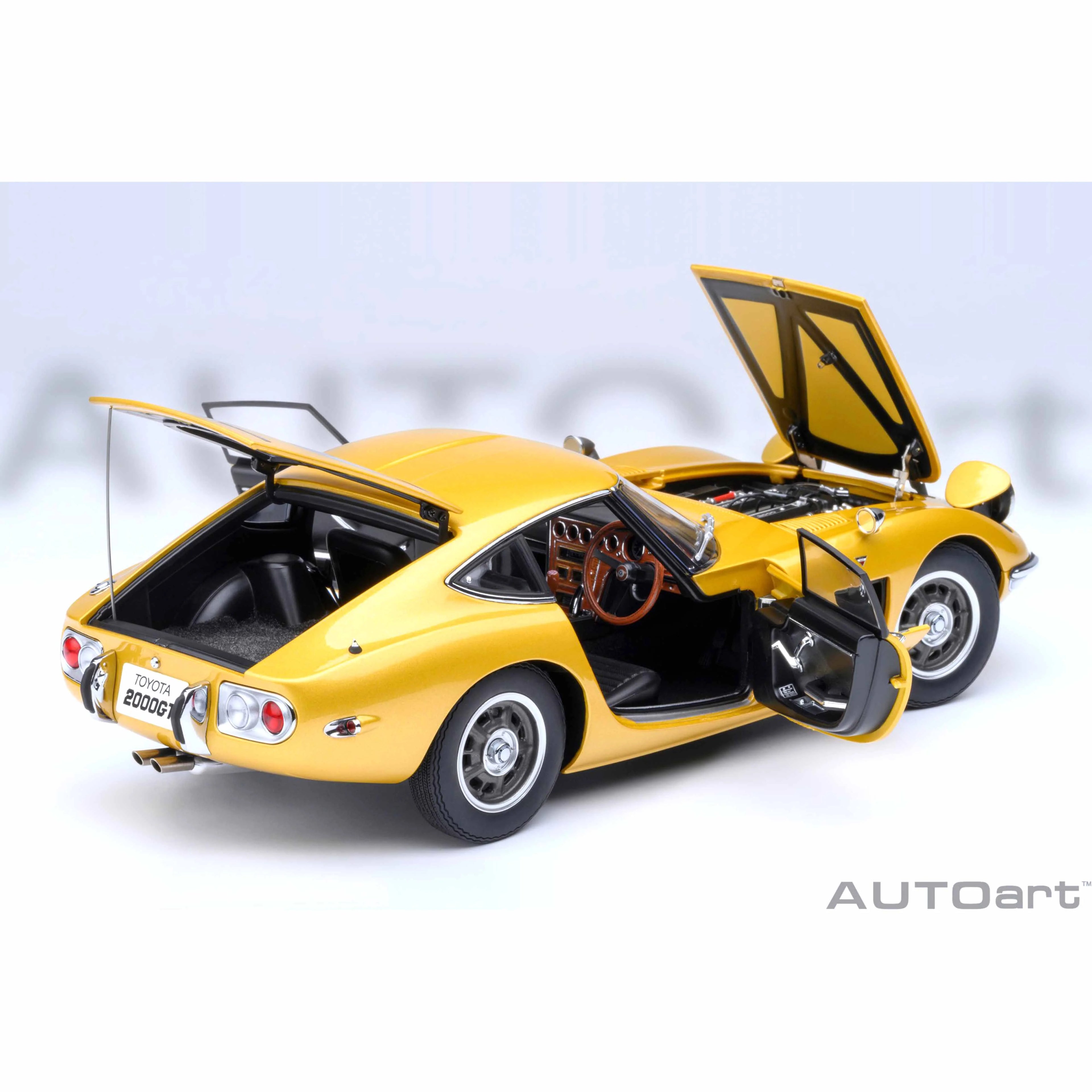 Toyota 2000GT 1967 Gold 1:18