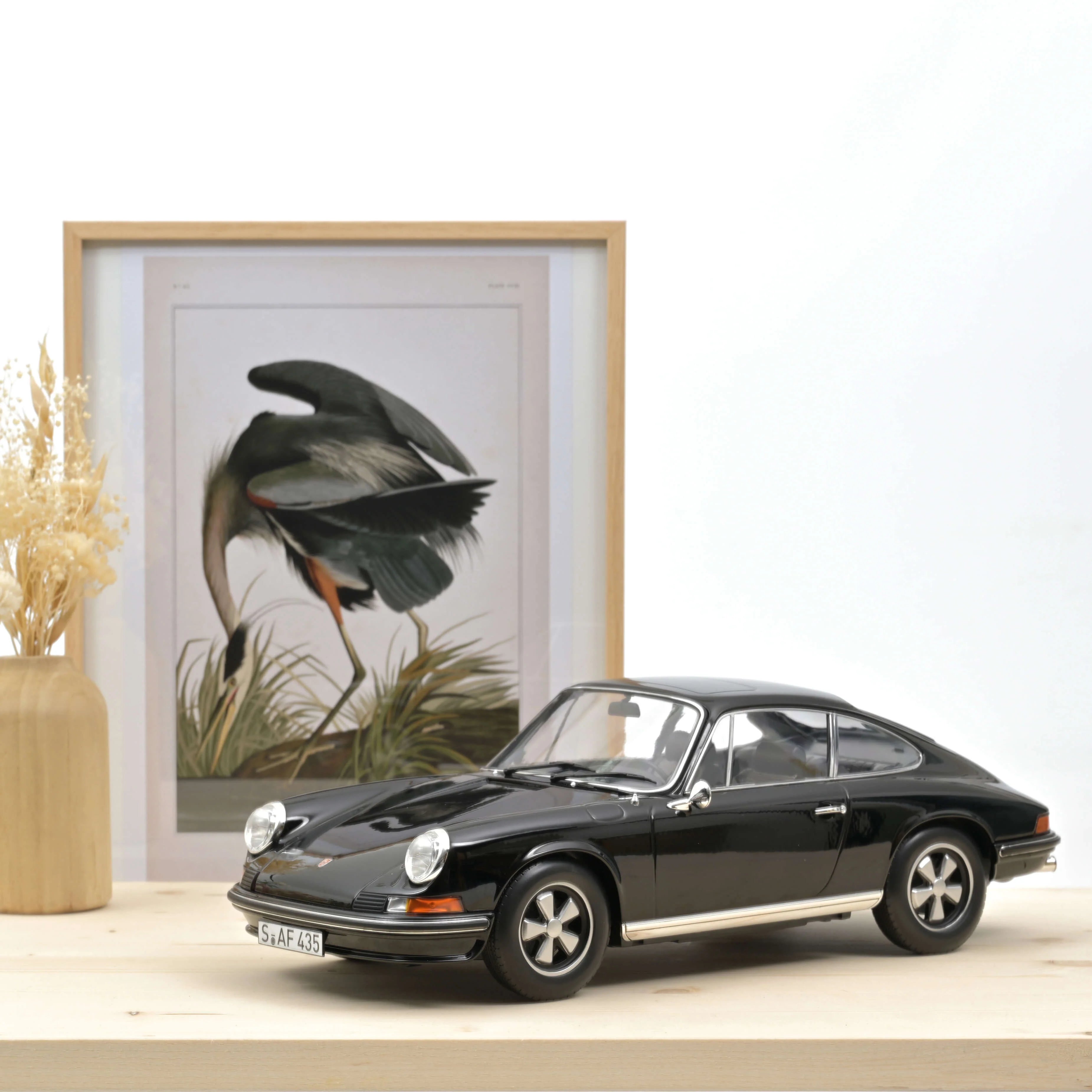 Porsche 911 S 1972 Black 1:12