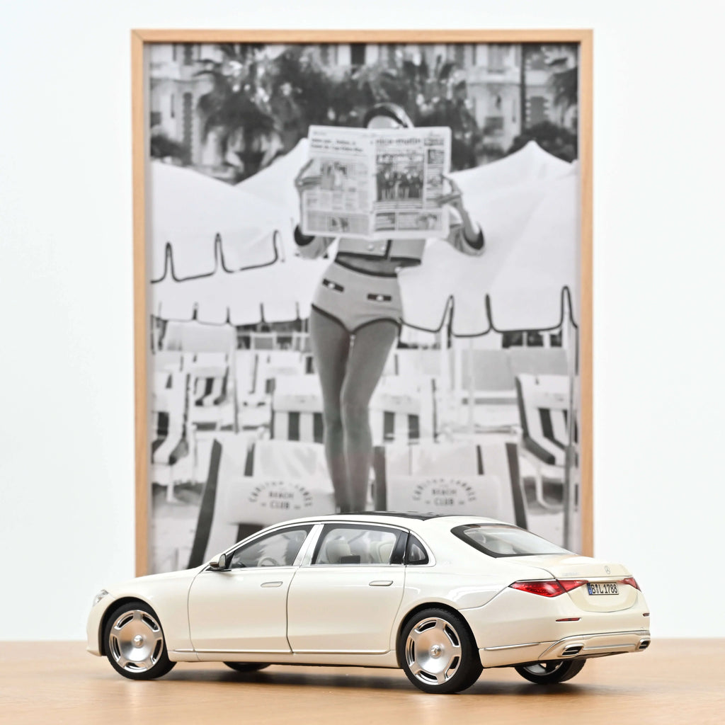 Mercedes-Maybach S 680 4MATIC 2021 Diamond White met 1:18