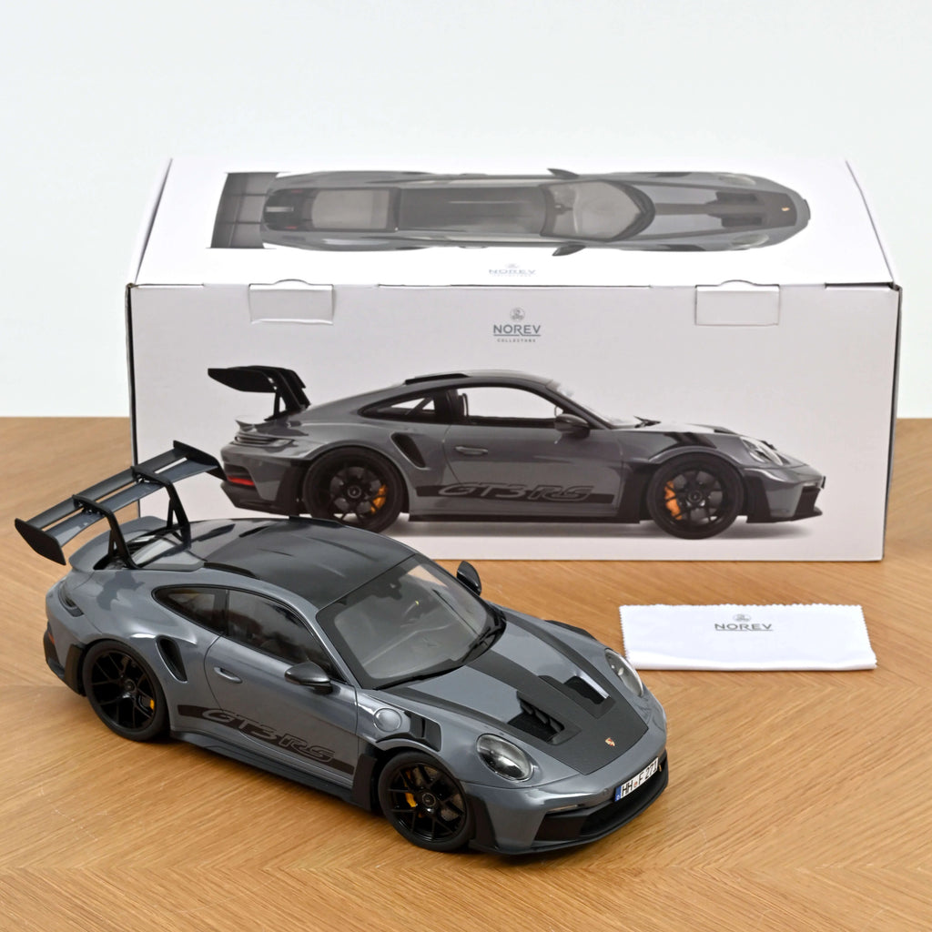 Porsche 911 GT3 RS w/Weissach Pack 2022 - Arctic grey & Black 1:12