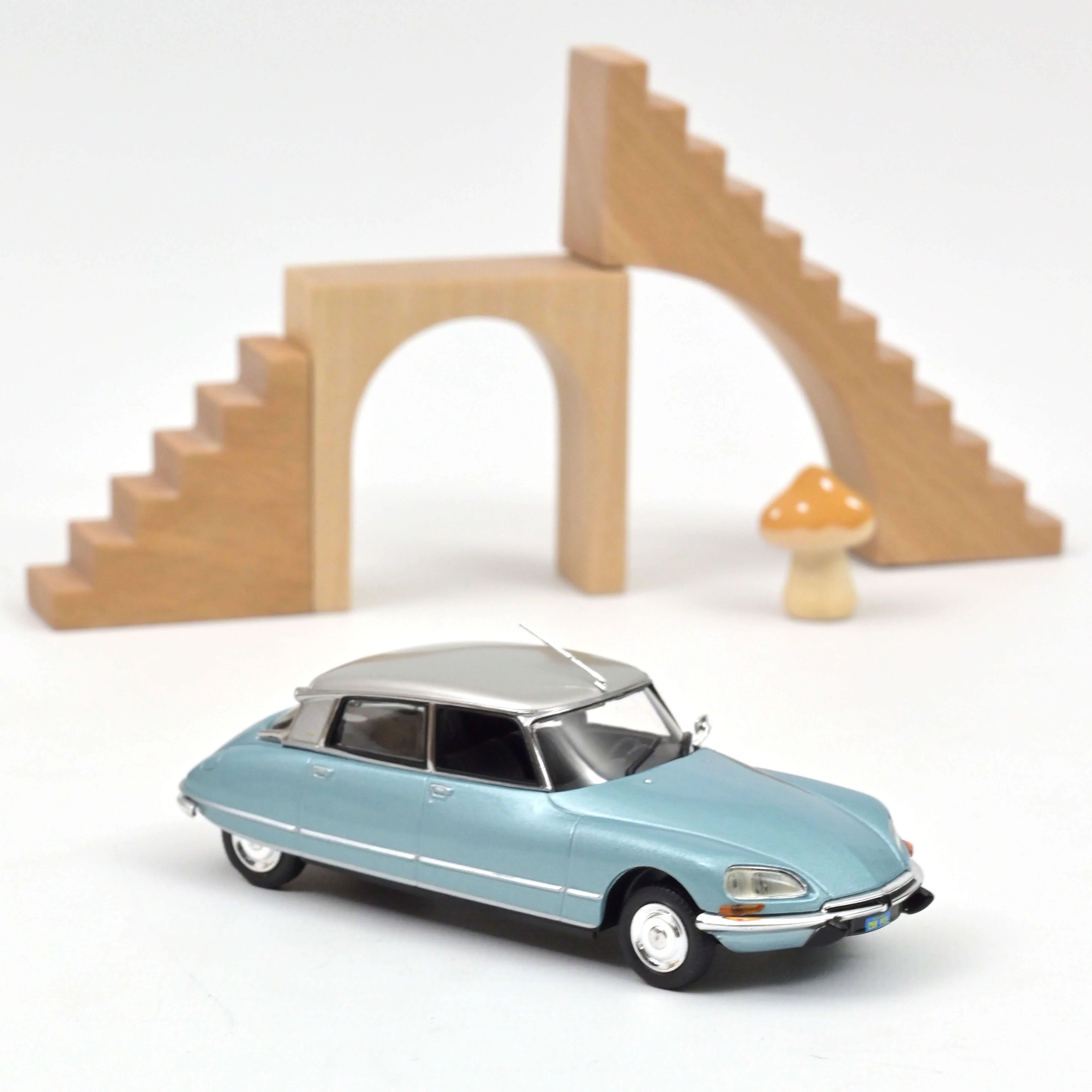 Citroën DS 23 Pallas 1973 Metallic-Blau und Silber 1:43