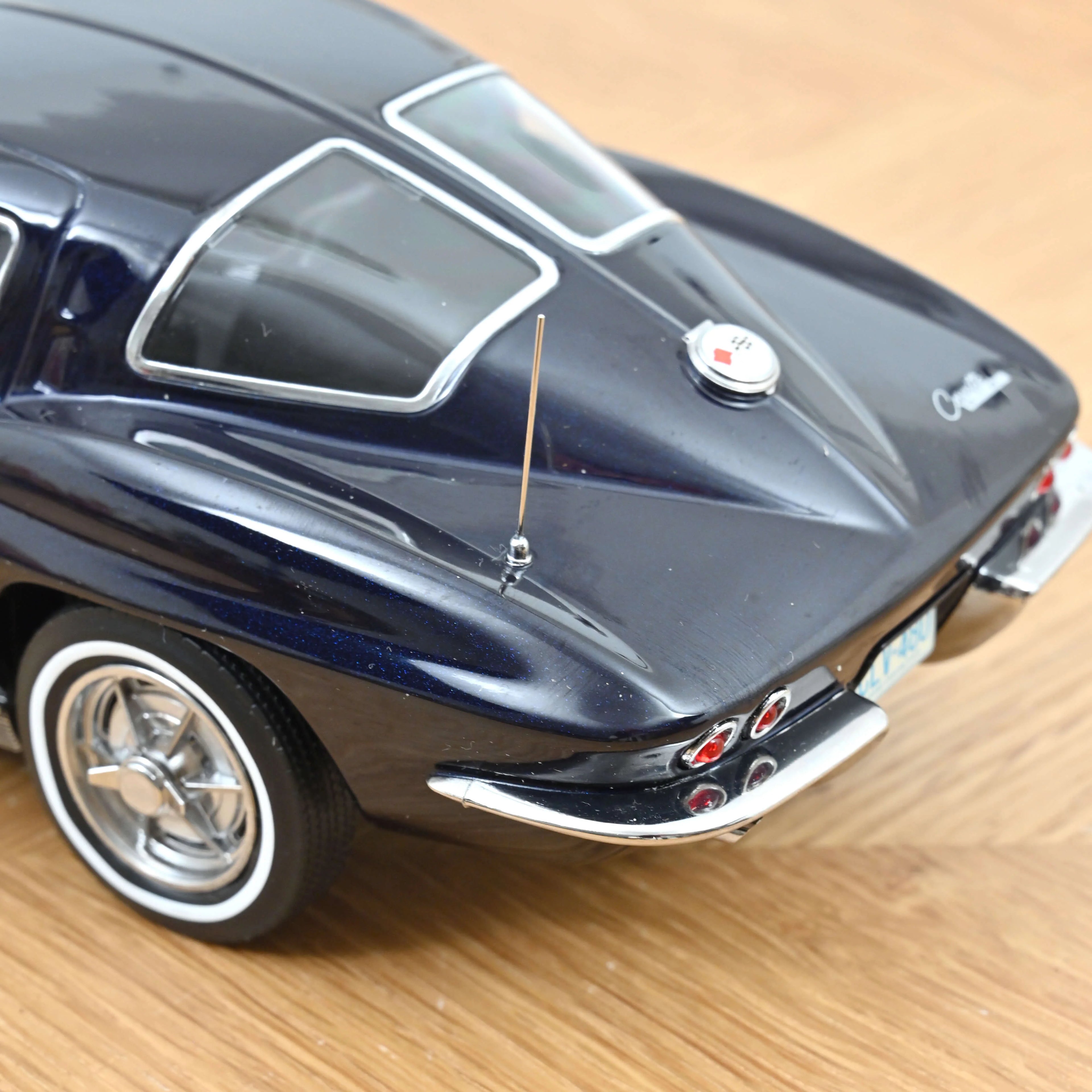 Chevrolet Corvette Sting Ray 1963 Daytona Blue 1:18 - 200pcs