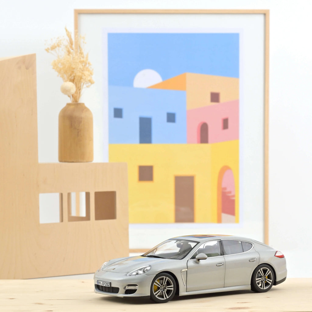 Porsche Panamera Turbo 2009 Silver 1:18