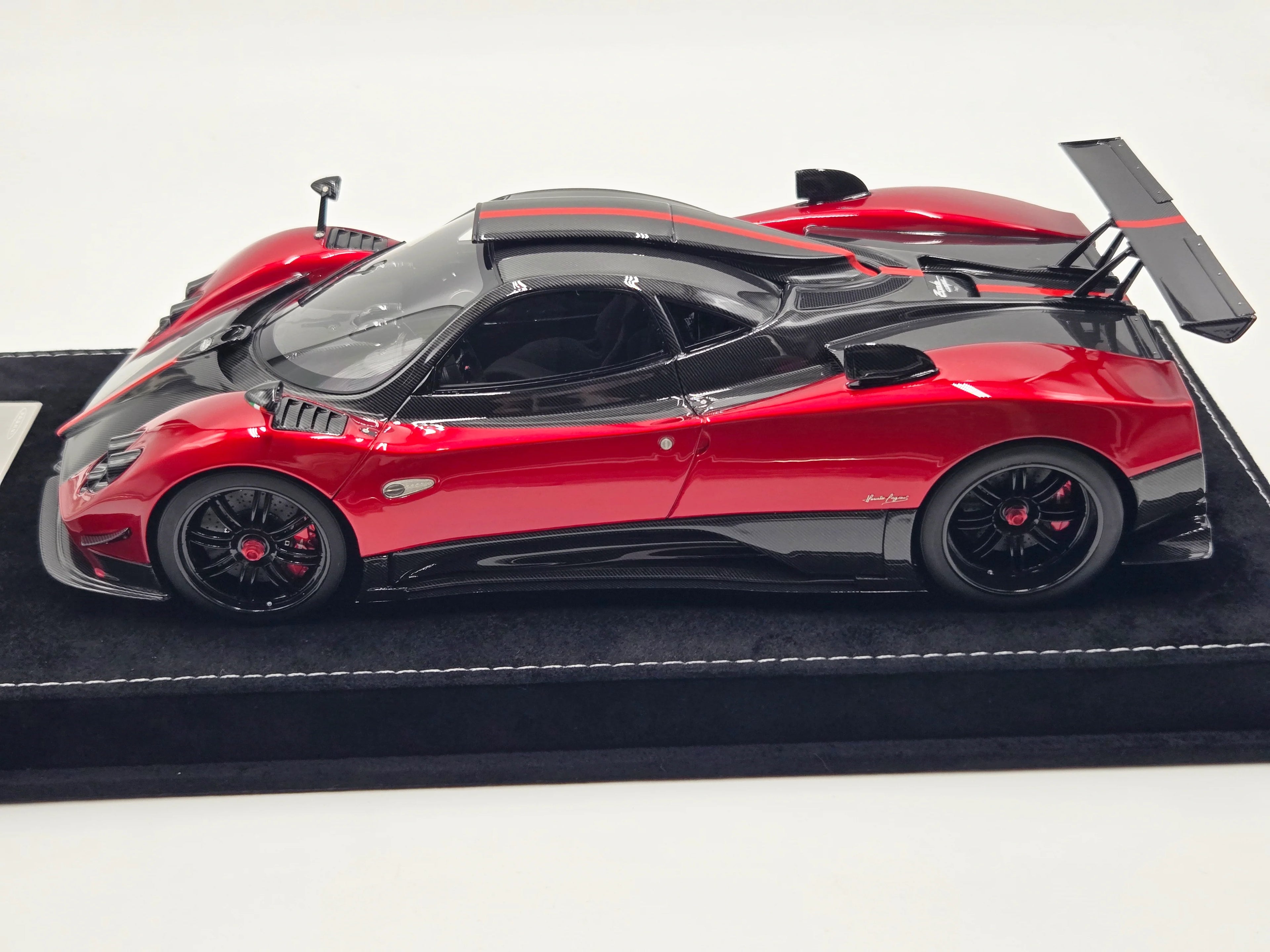 HH Model Pagani Zonda Cinque Metallic Red, Limited 30 pcs