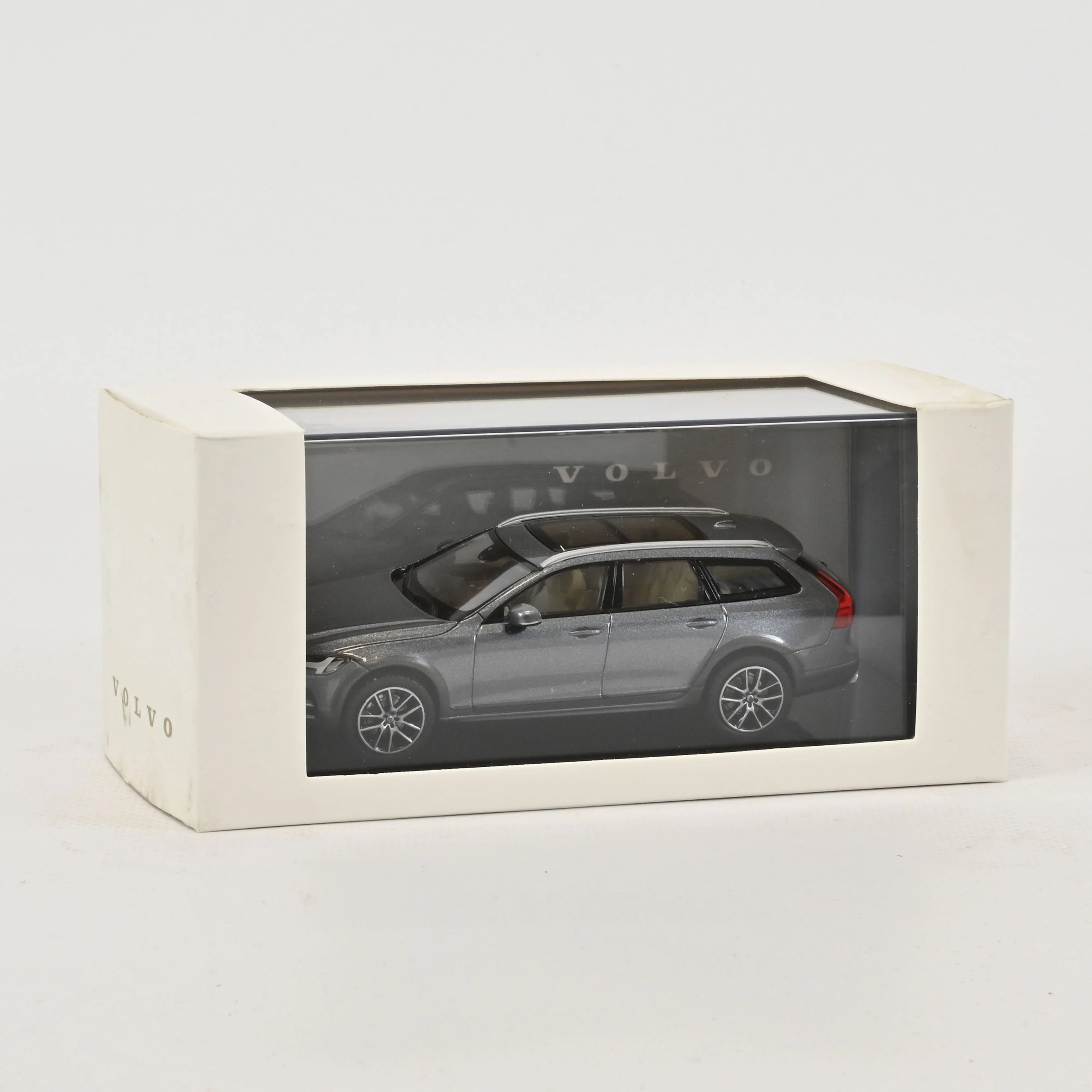 Volvo V90 Cross Country Osmium Grey 1:43