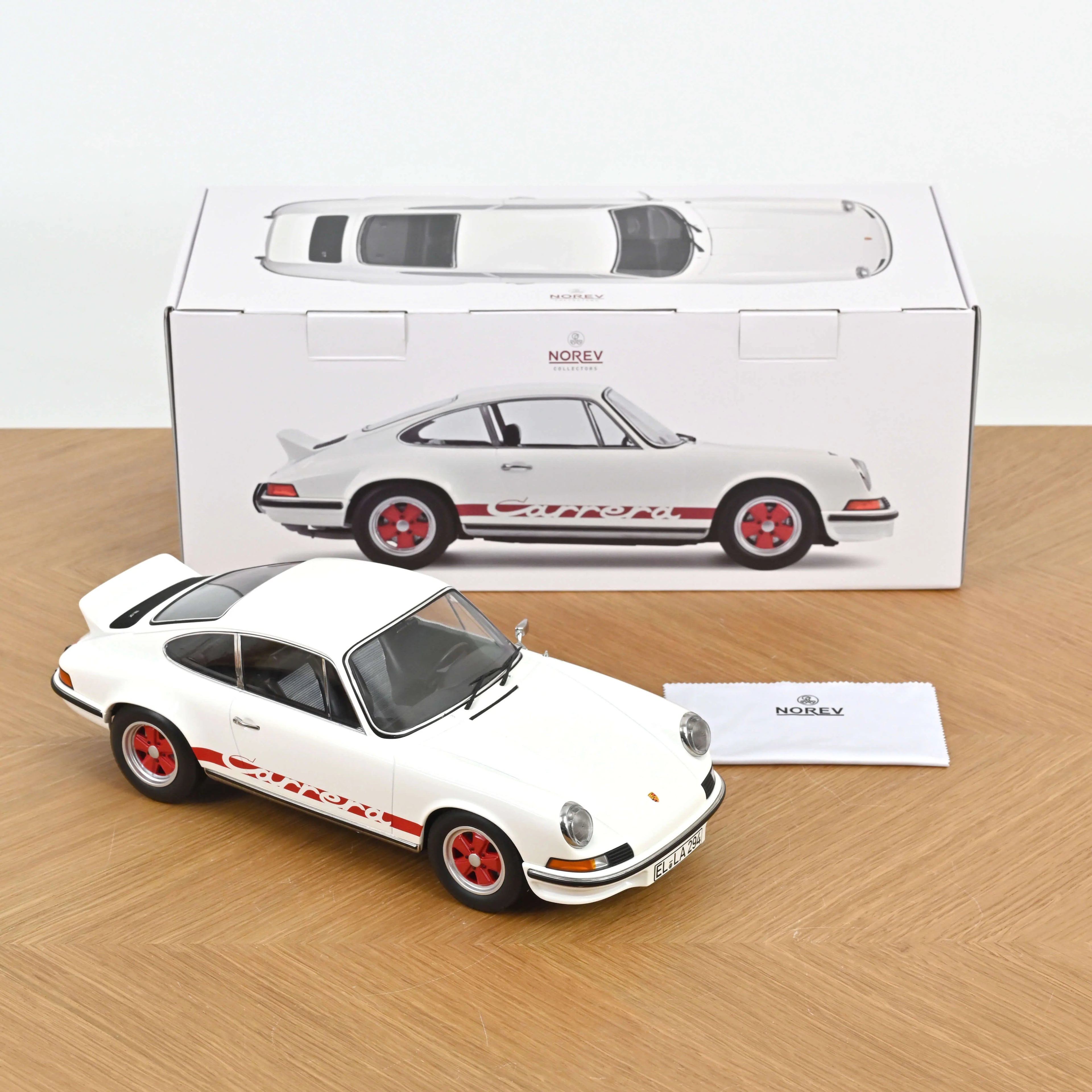 Porsche 911 Carrera RS 2.7 1973 Grand-Prix-Weiß/Rot 1:12