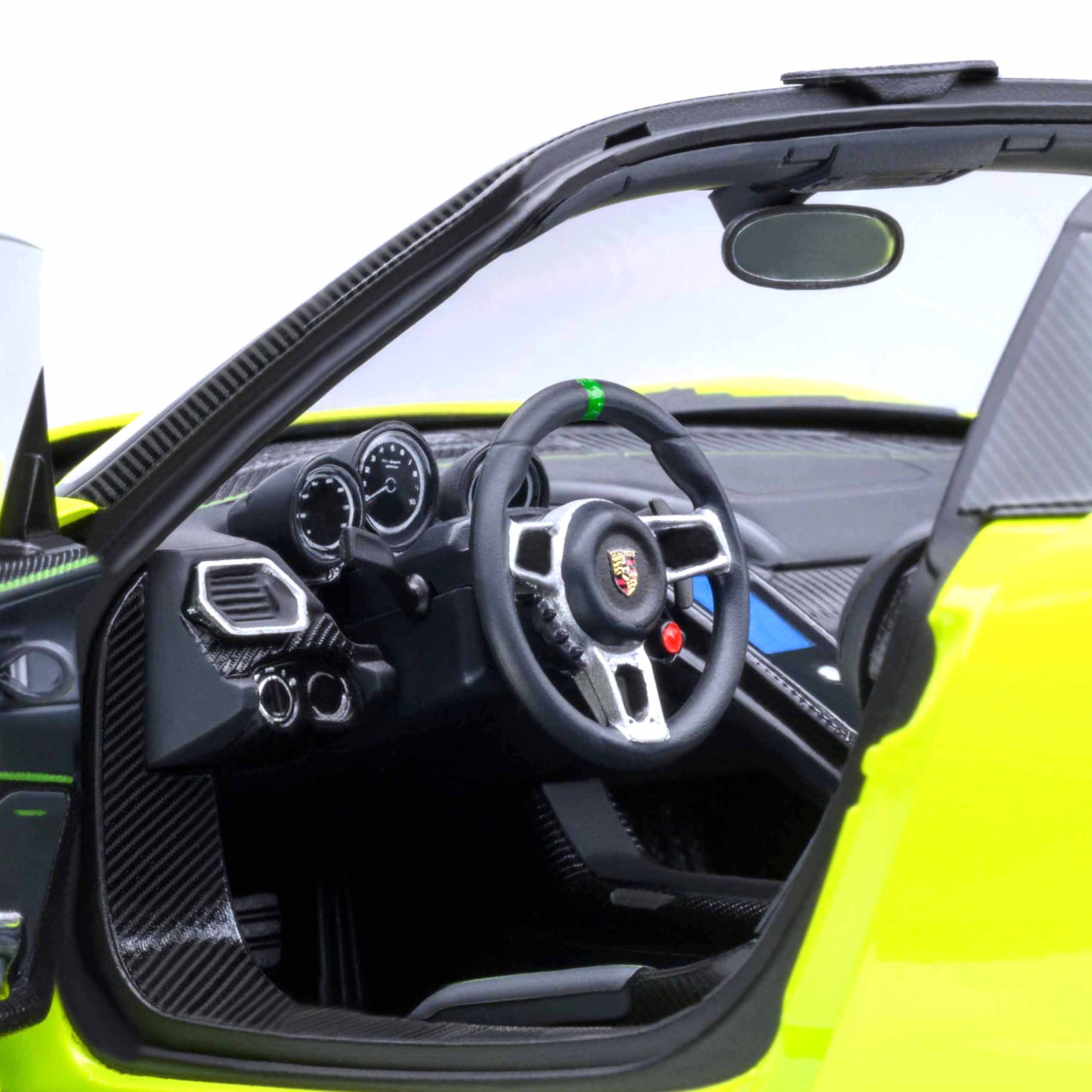 Porsche 918 Spyder Weissach Package Acid Green 1:18