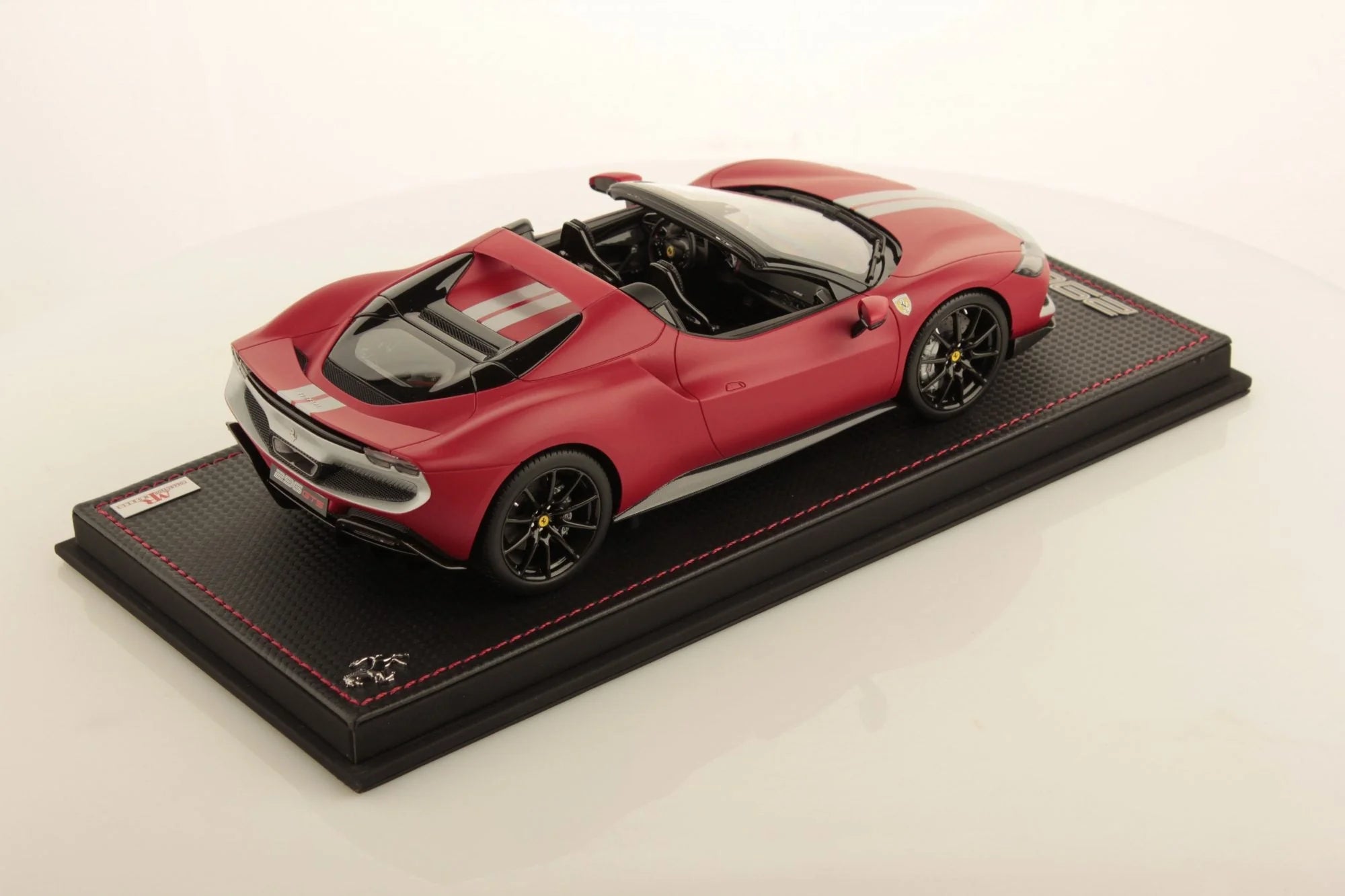 Liquidation MR Ferrari 296 GTS Rouge Rosso - Édition limitée 99 pièces