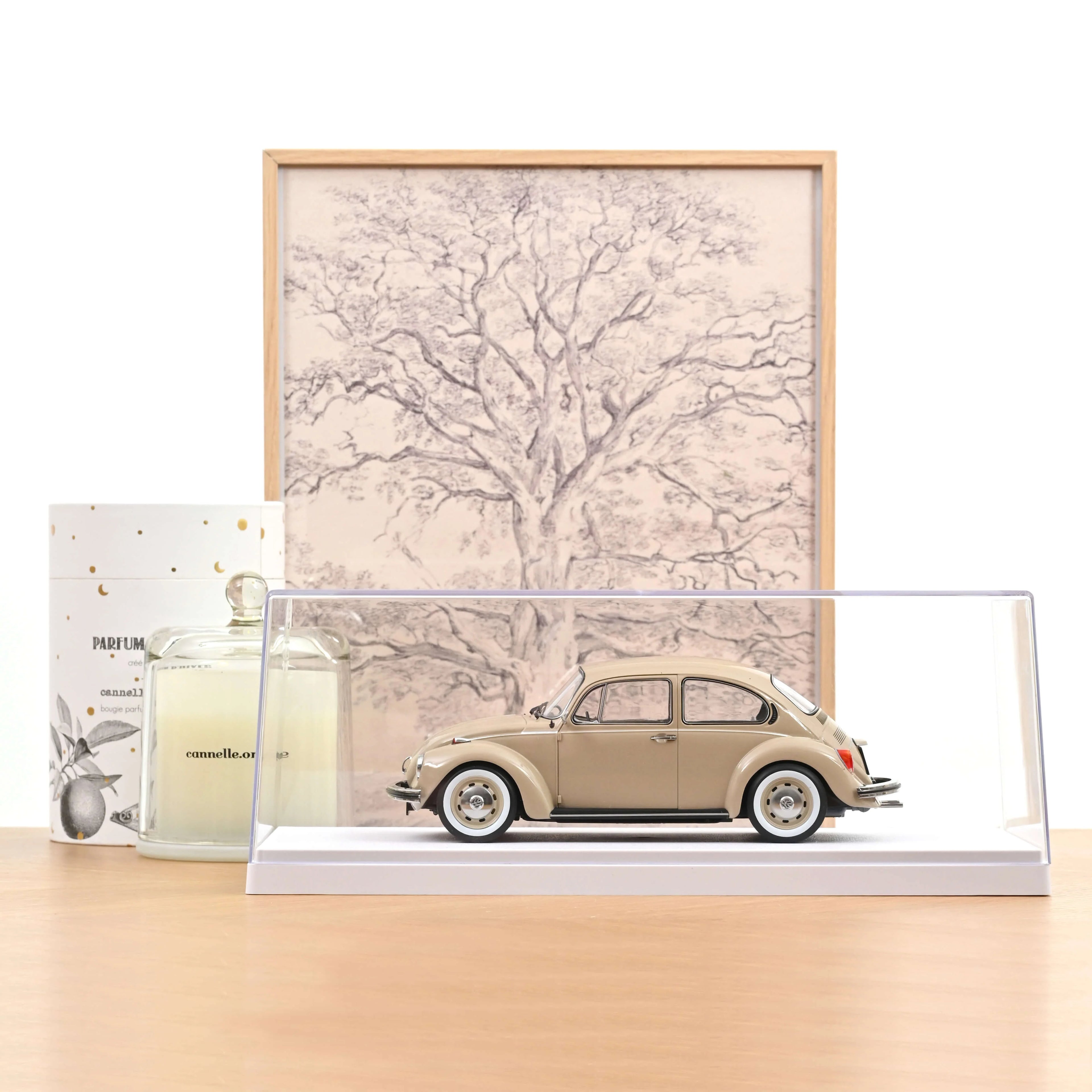 BFC Box (White base) 1:18 Display Box