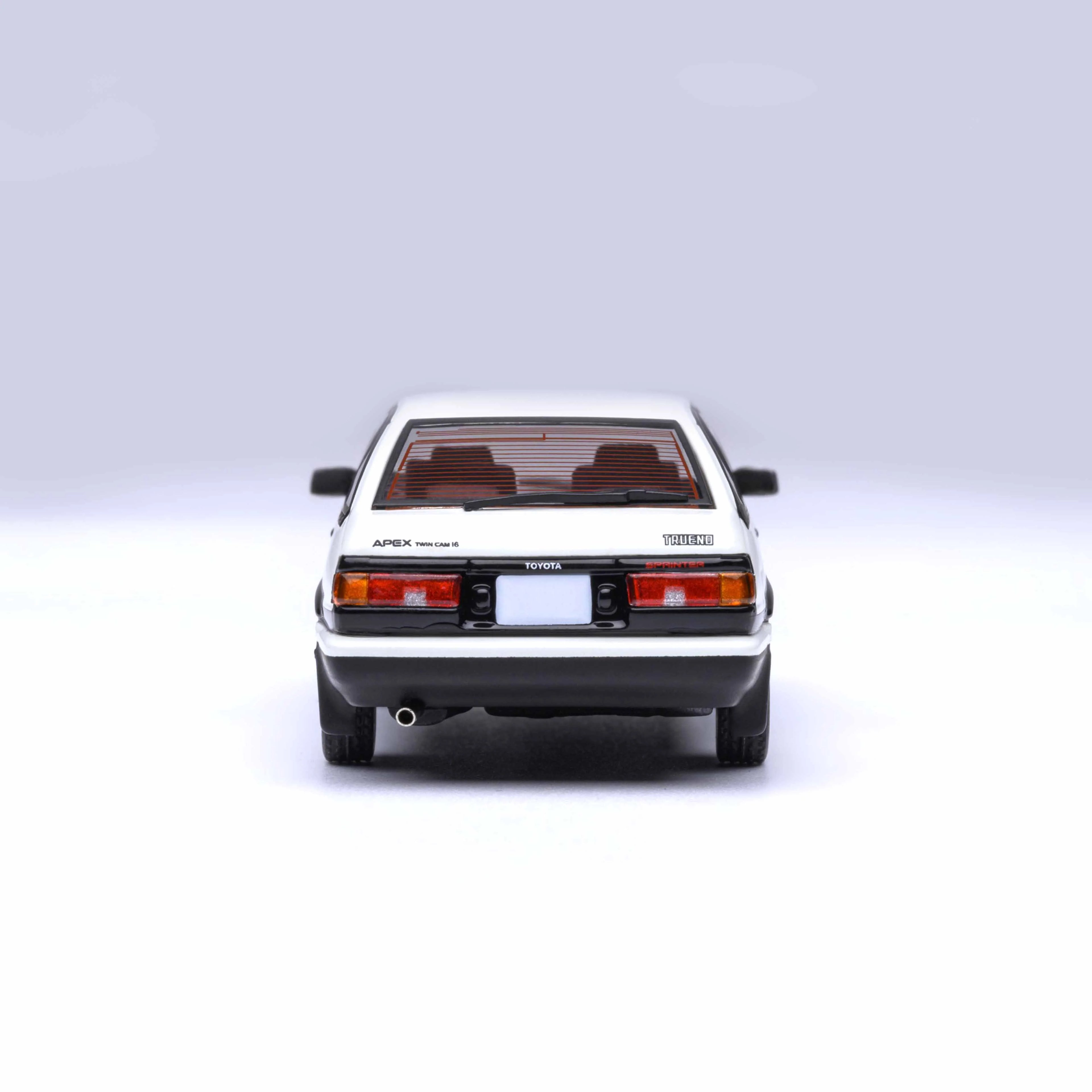 Toyota Sprinter Trueno (AE86) “Initial D” 1/64