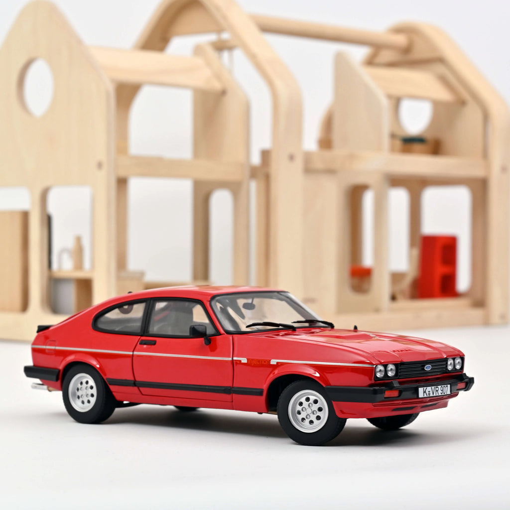 Ford Capri 2.8i Injection 1983 Red 1:18