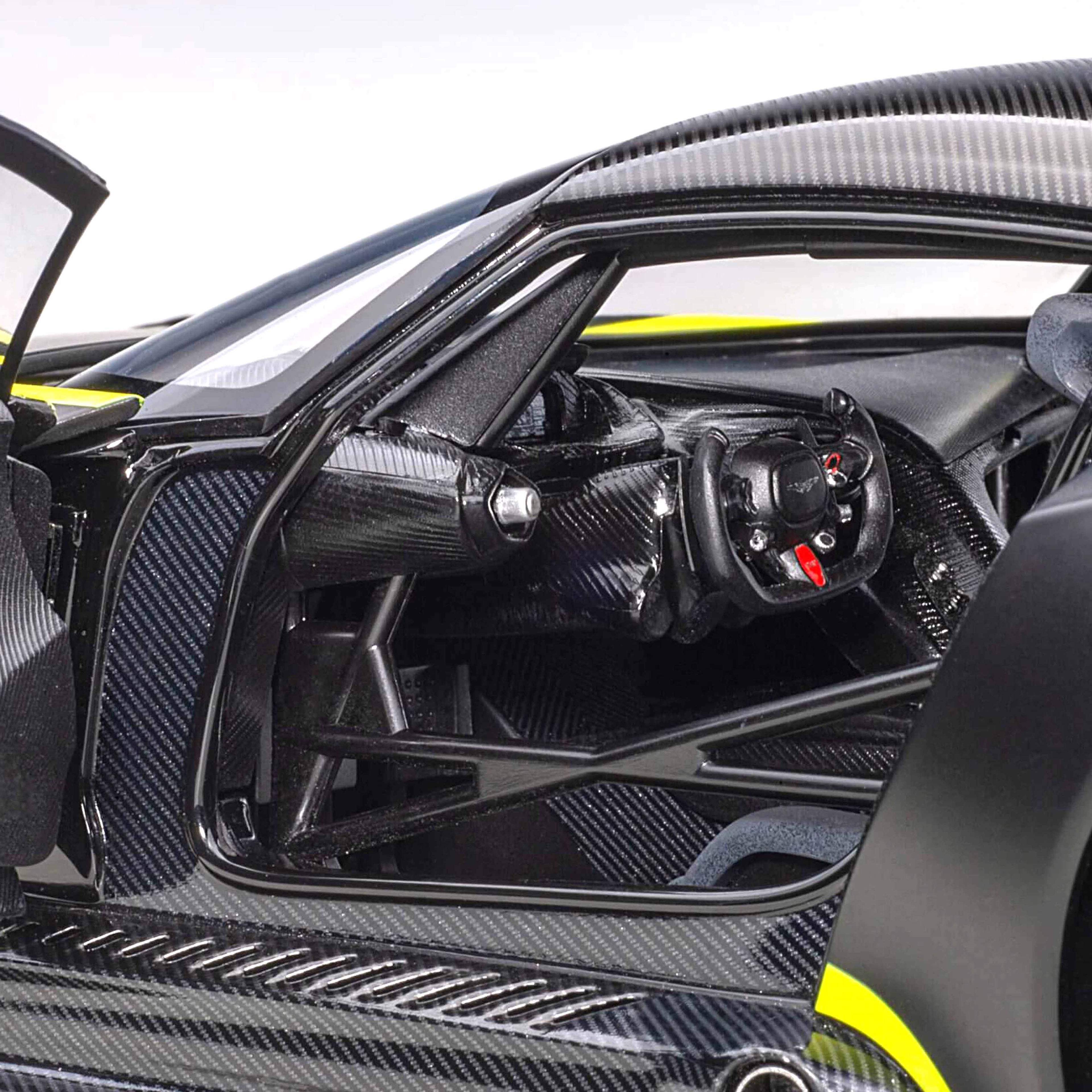 Aston Martin Vulcan Mat Black 1:18