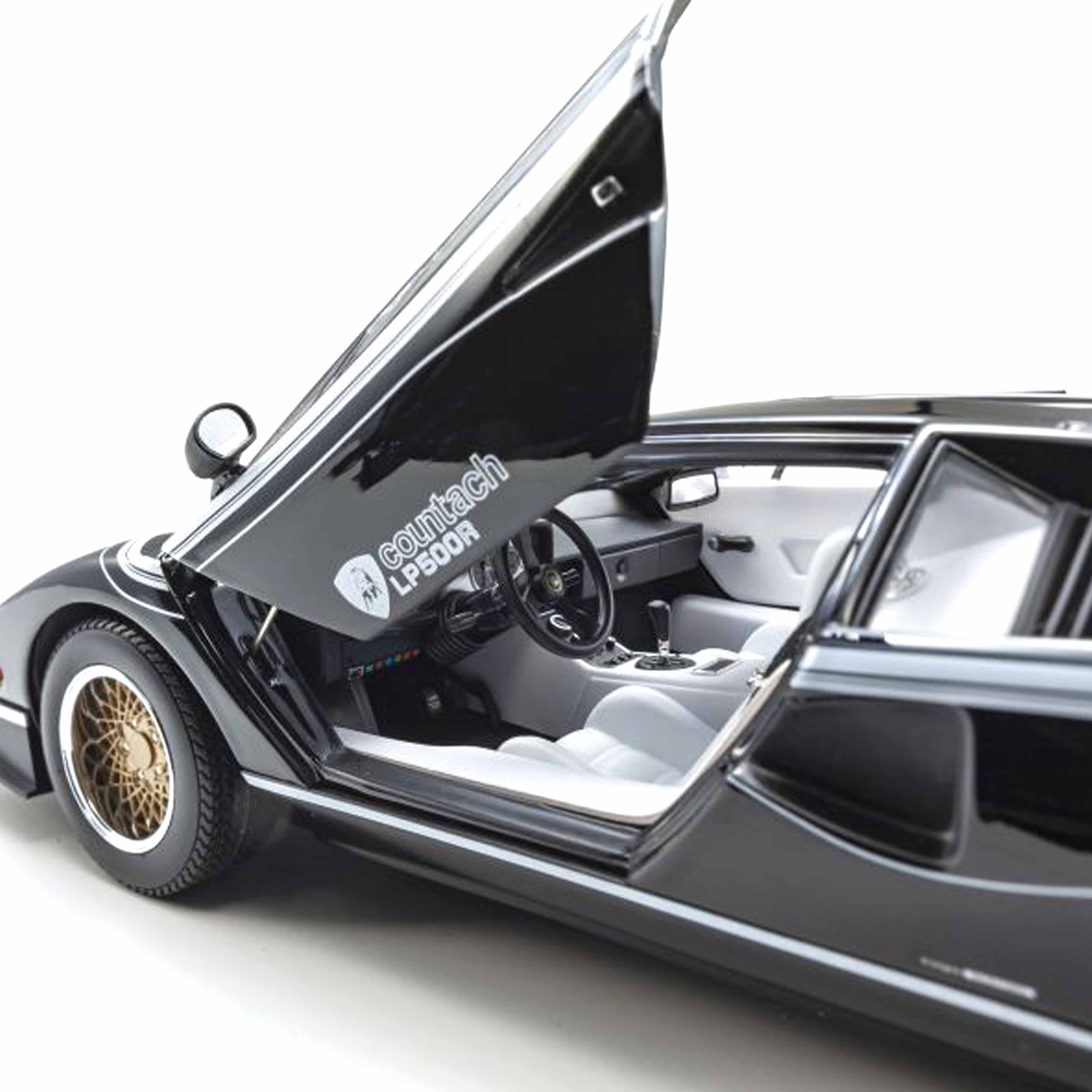 Lamborghini Countach LP5000 Black/White 1:18