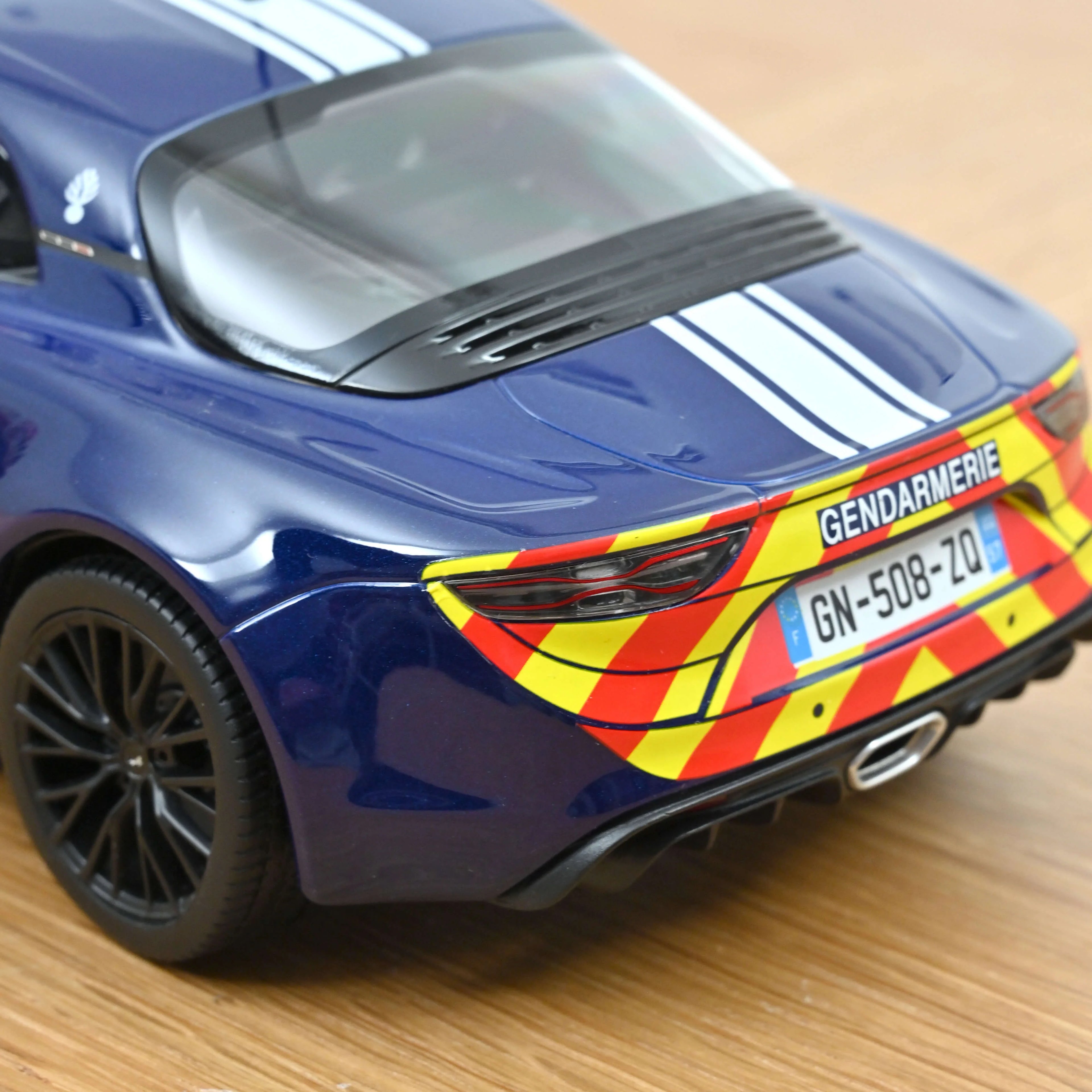 Alpine A110 S 2023 Gendarmerie 1:18